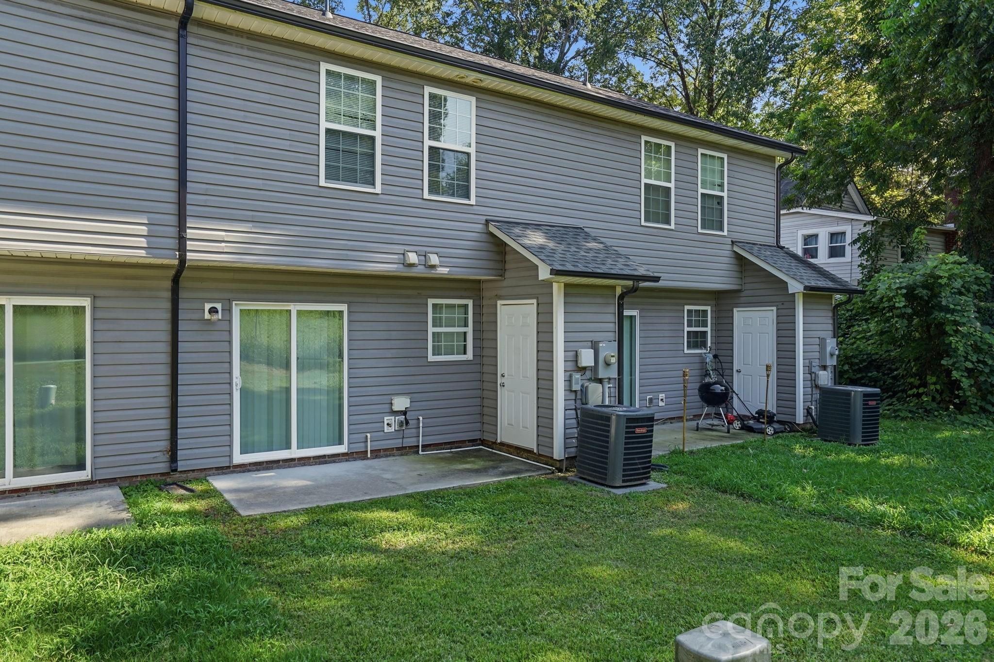 Townhouse at 200 Young Avenue SW, Concord, photo 4 of 33