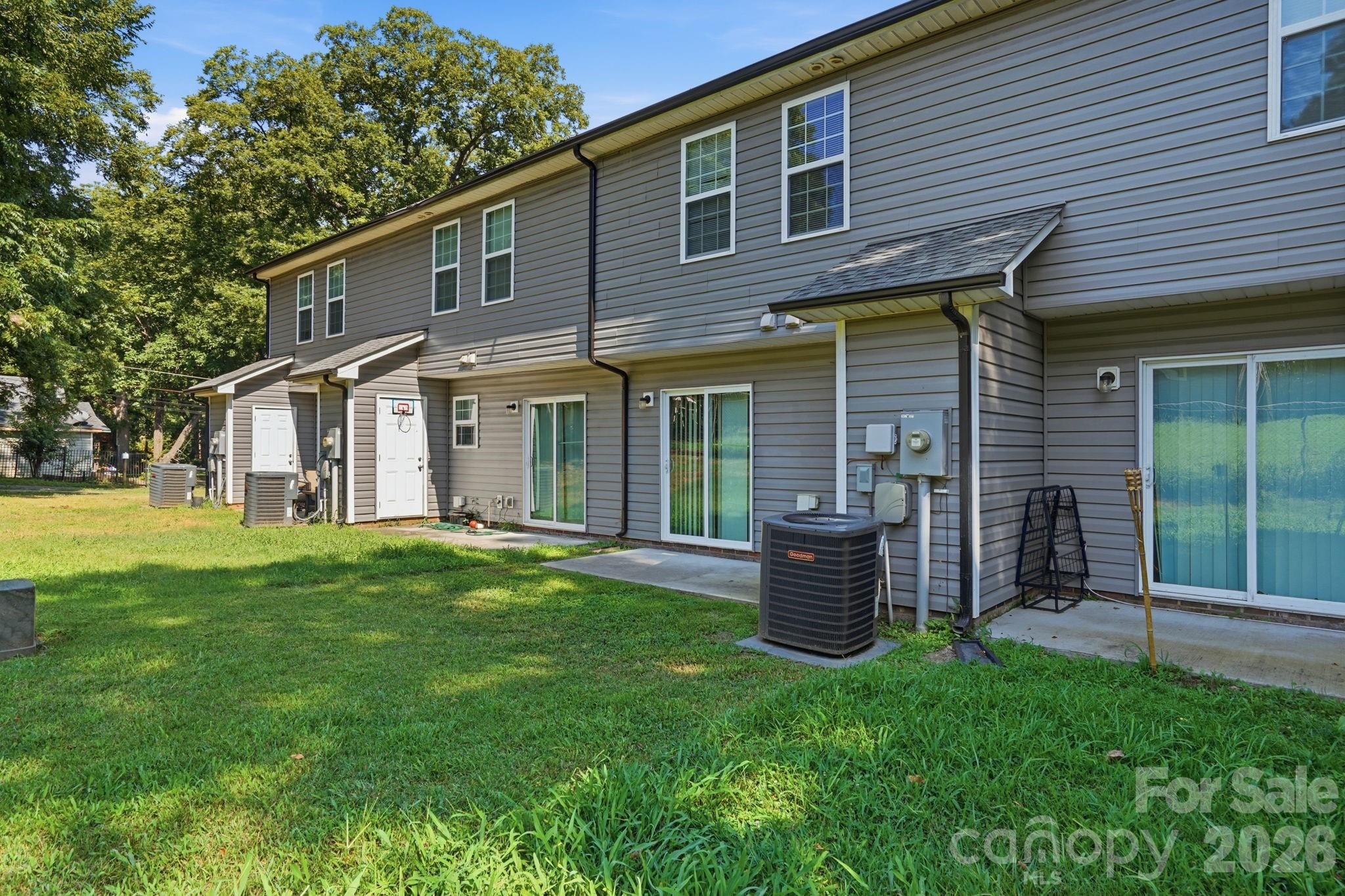 Townhouse at 200 Young Avenue SW, Concord, photo 5 of 33