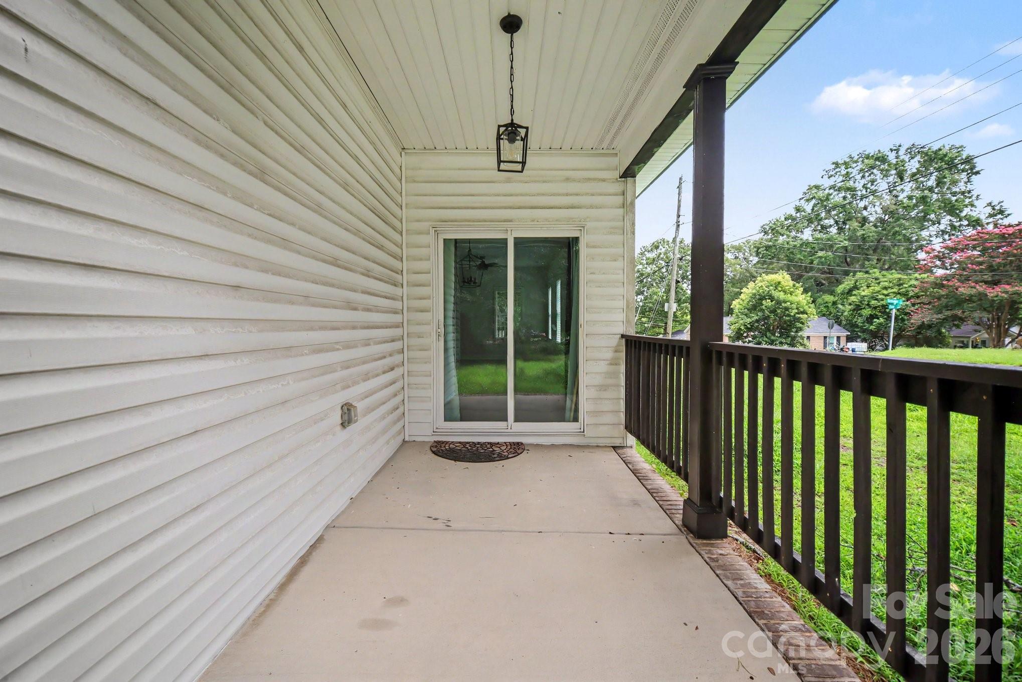 Single Family Residence at 1402 Essex Avenue, Gastonia, photo 26 of 34