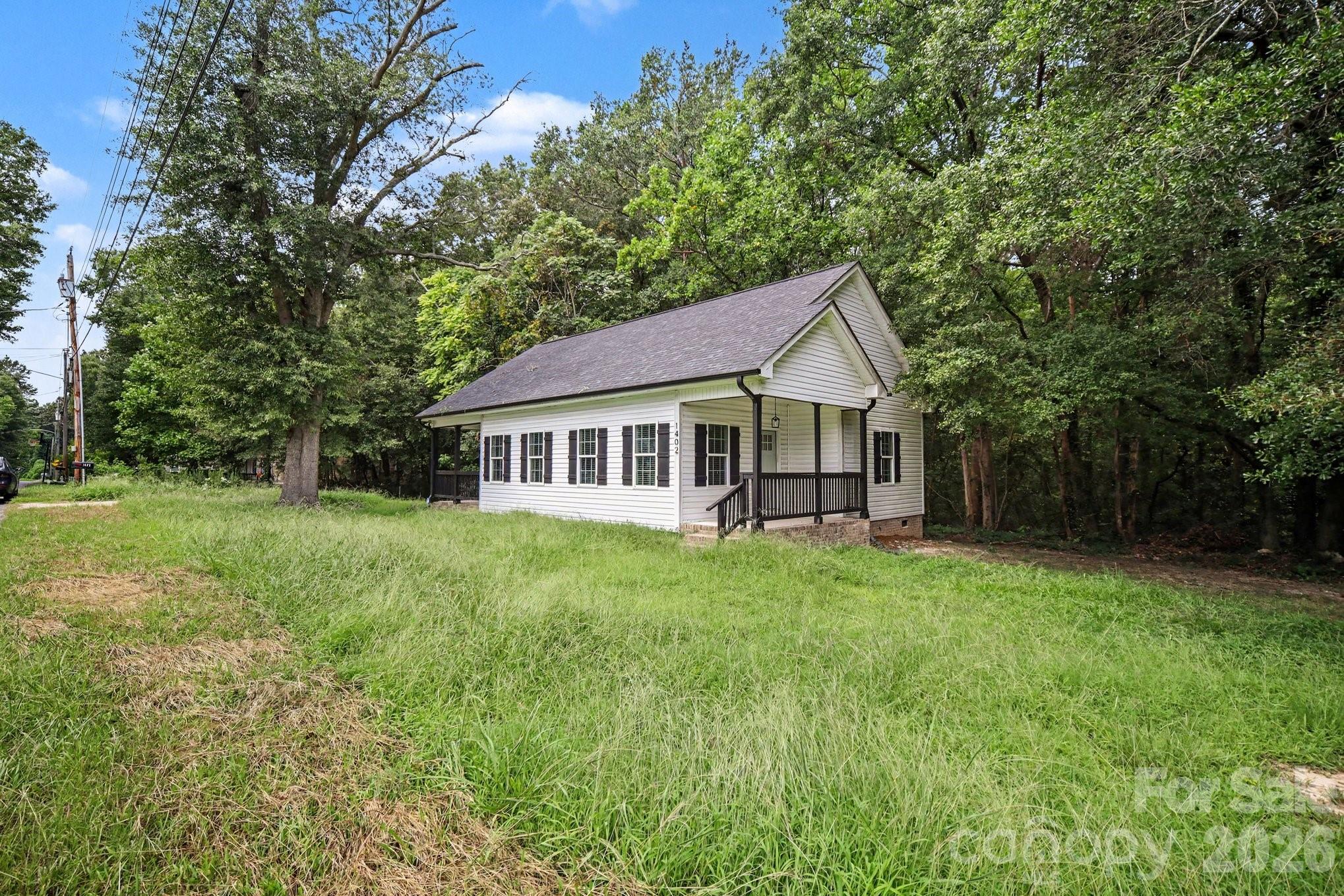 Single Family Residence at 1402 Essex Avenue, Gastonia, photo 34 of 34