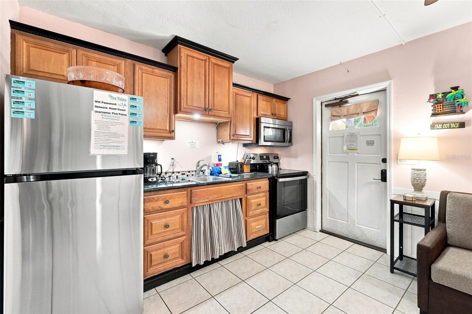 Condo - Hotel at 673 BAY ESPLANADE #109, CLEARWATER, photo 8 of 78