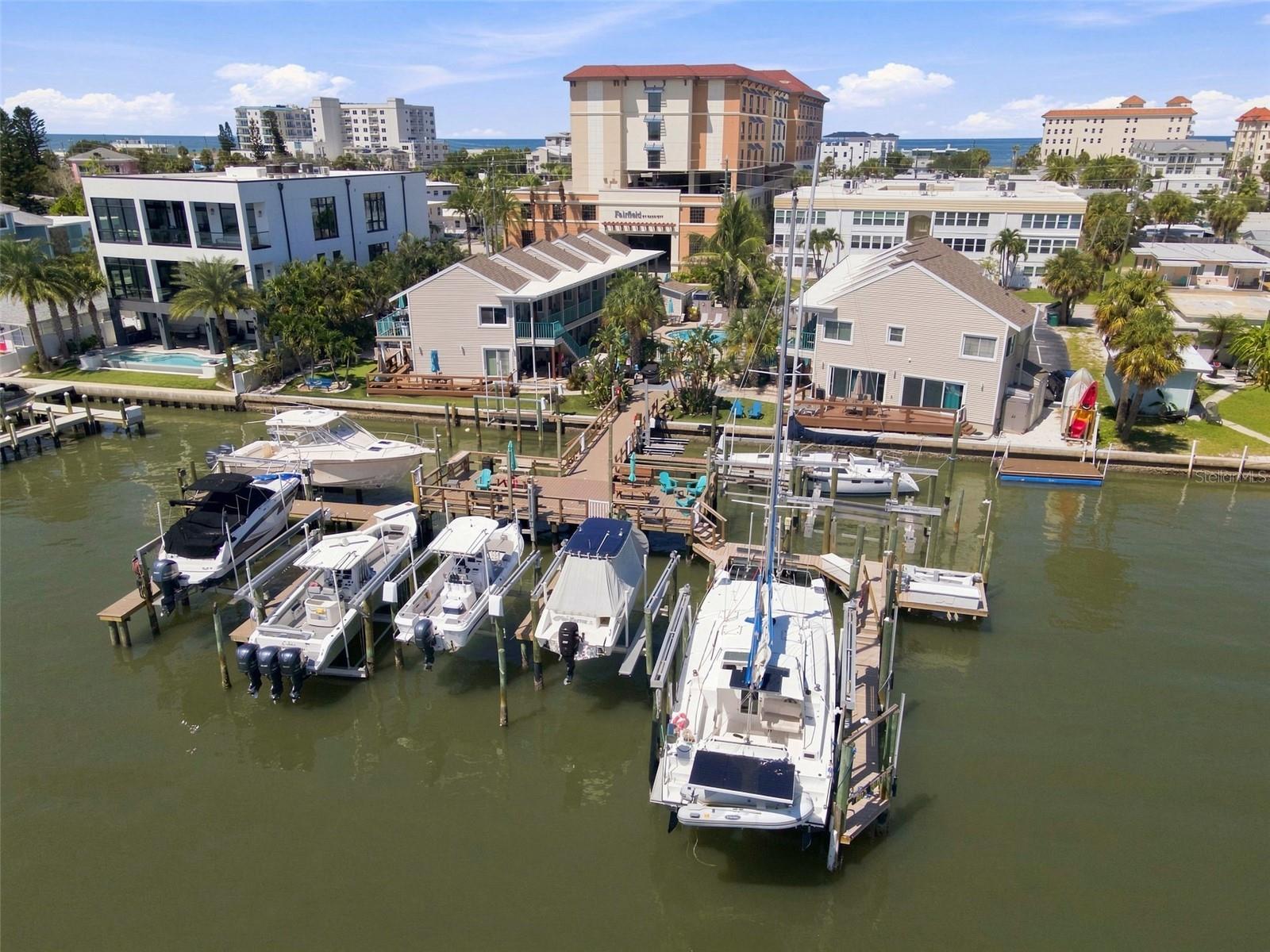 Condo - Hotel at 673 BAY ESPLANADE #109, CLEARWATER, photo 21 of 78