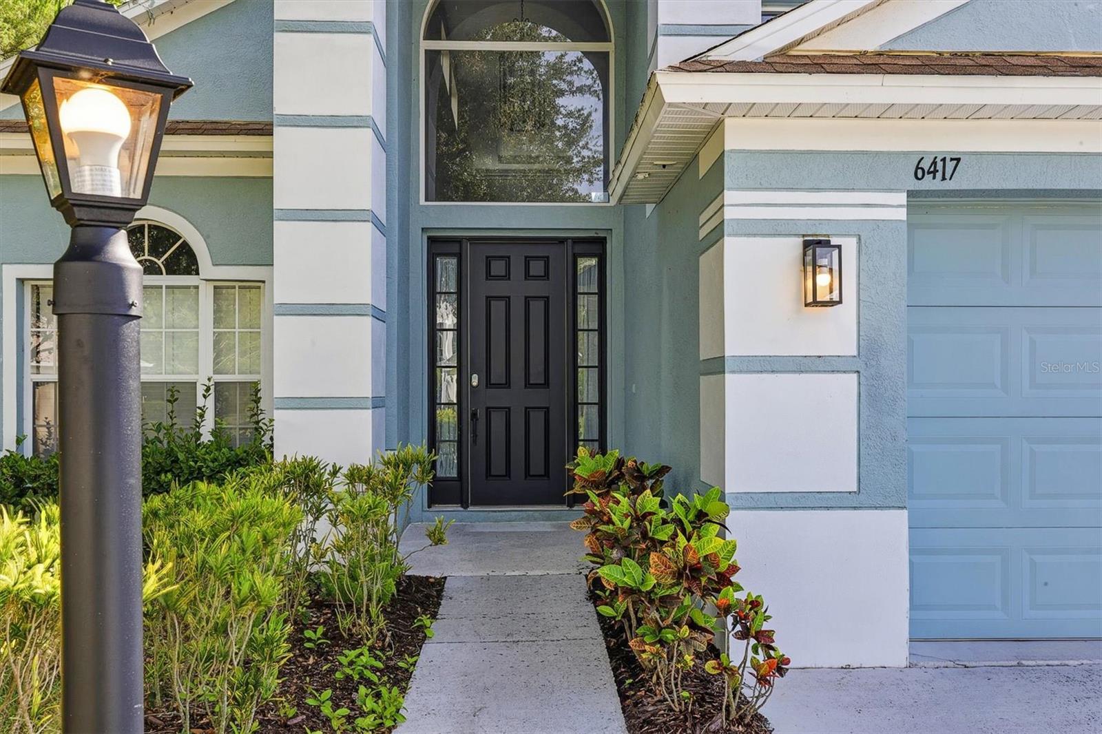 Single Family Residence at 6417 BLUE GROSBEAK CIR, BRADENTON, photo 4 of 64