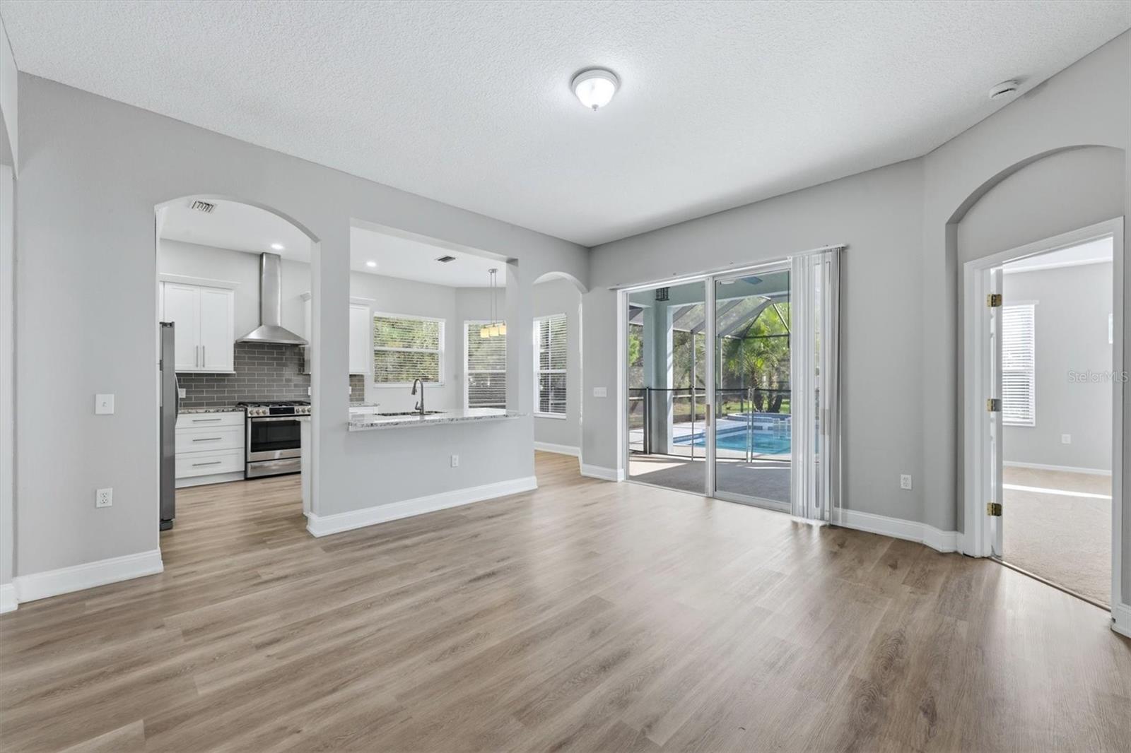 Single Family Residence at 6417 BLUE GROSBEAK CIR, BRADENTON, photo 26 of 64