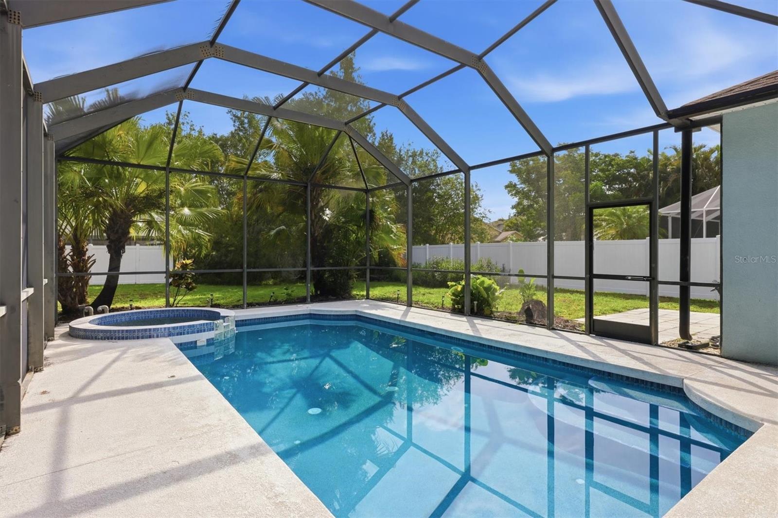 Single Family Residence at 6417 BLUE GROSBEAK CIR, BRADENTON, photo 49 of 64