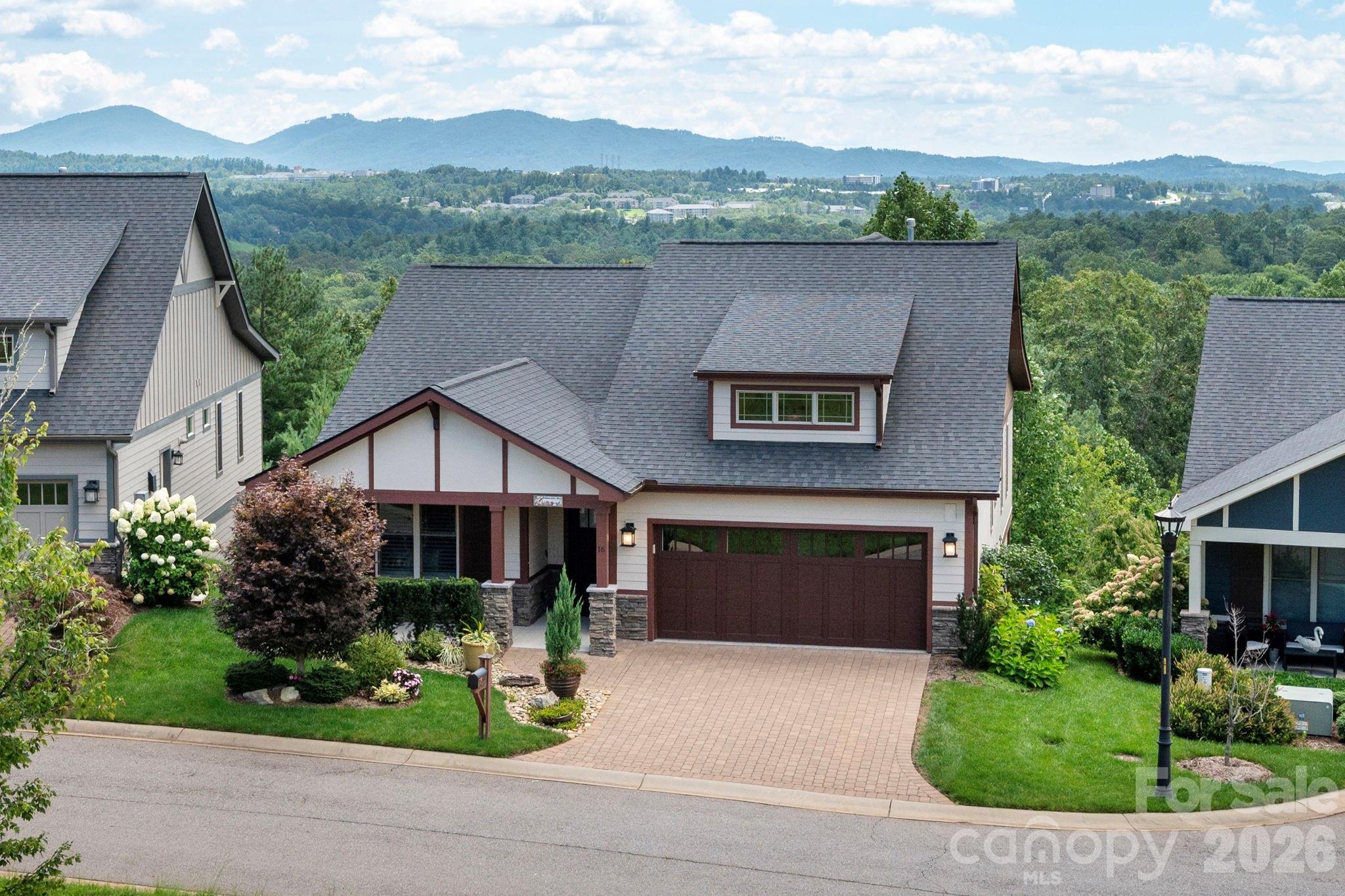 Welcome to 16 Britton Knoll Pass! - 16 Britton Knoll Pass, Arden
