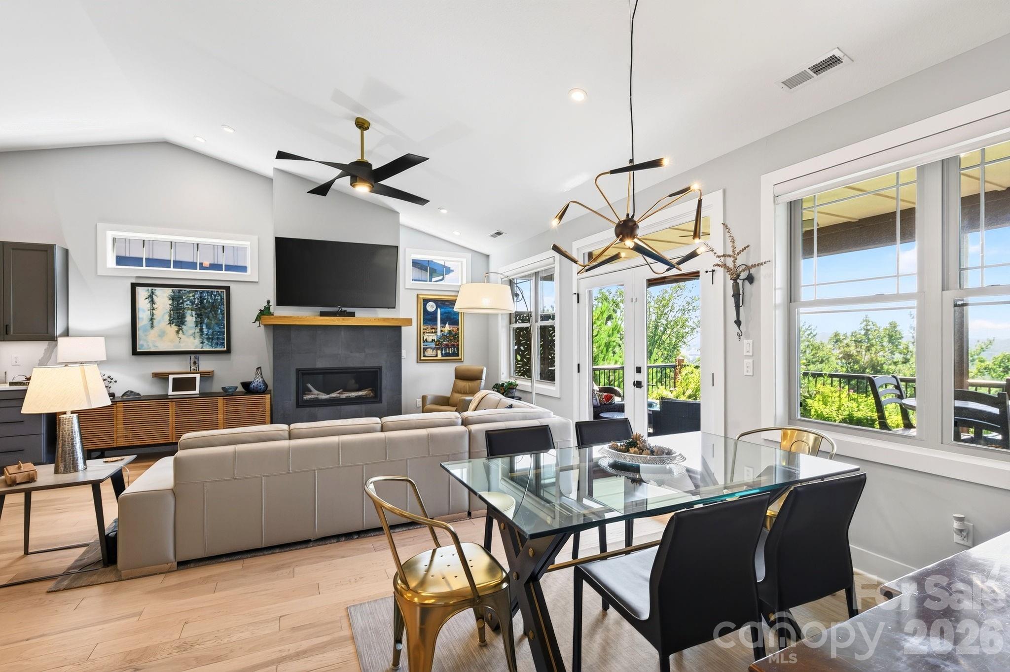 Open Concept - 16 Britton Knoll Pass, Arden