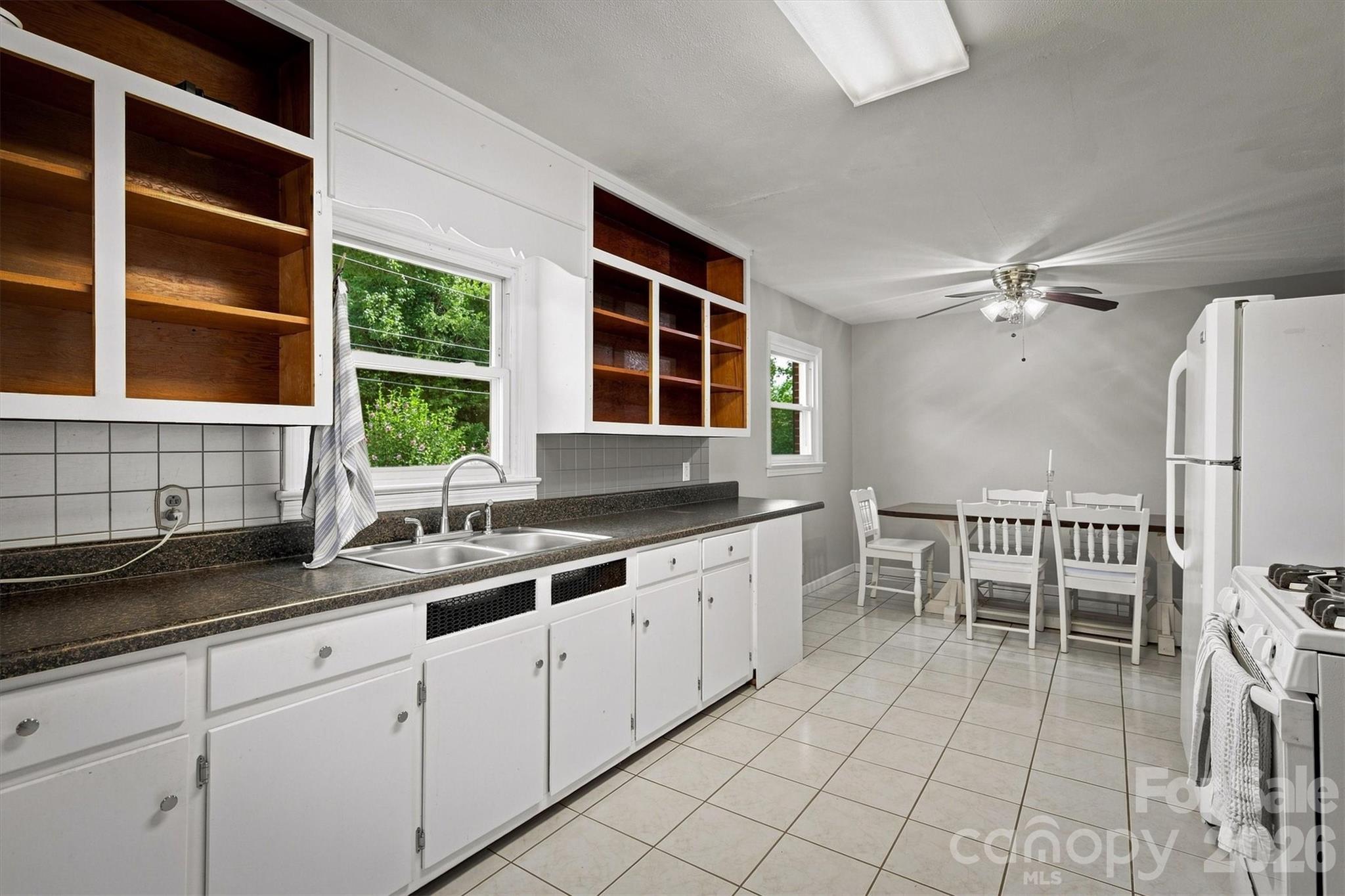 Single Family Residence at 103 Park Street, Morganton, photo 9 of 26
