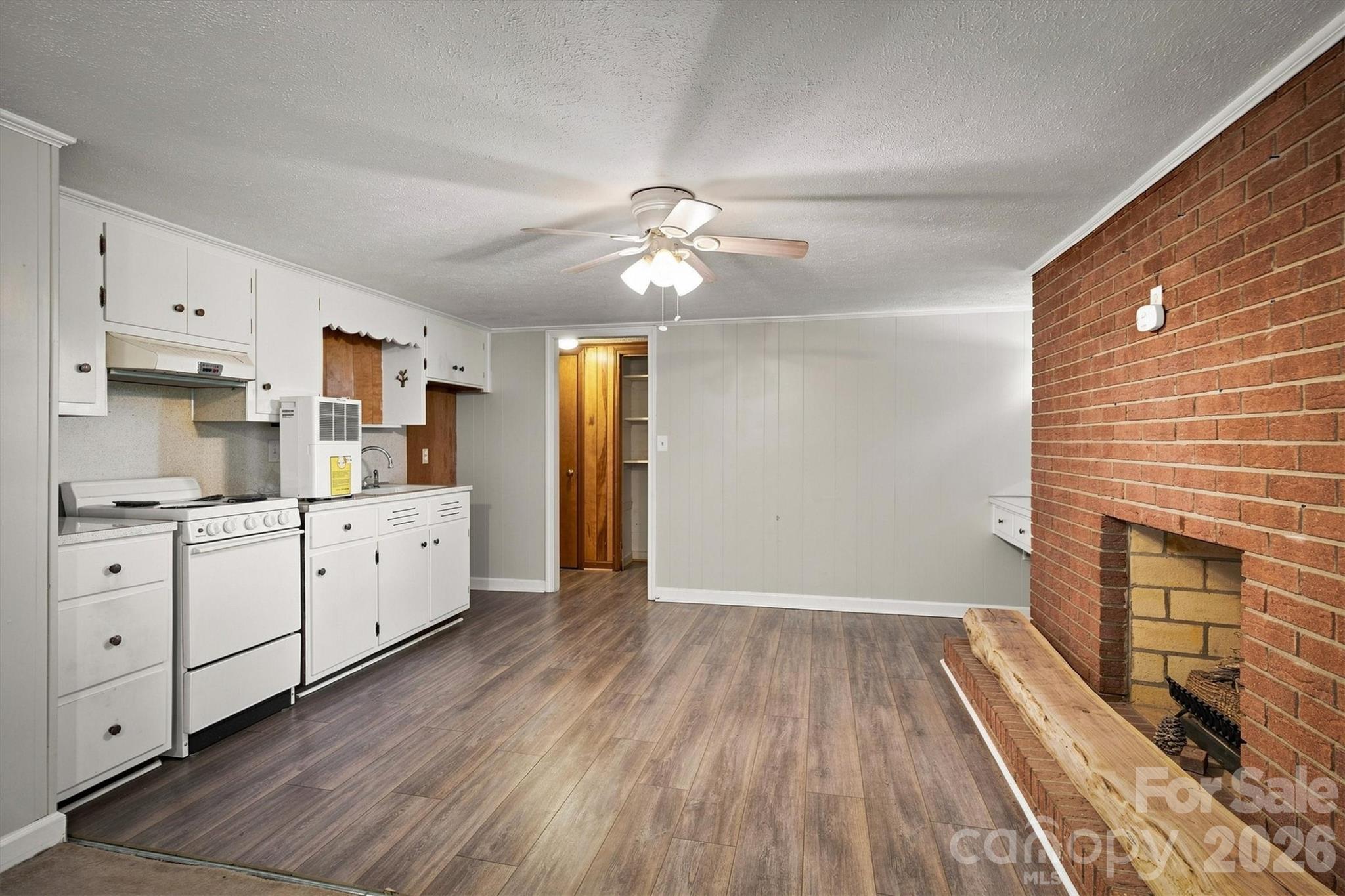 Single Family Residence at 103 Park Street, Morganton, photo 12 of 26