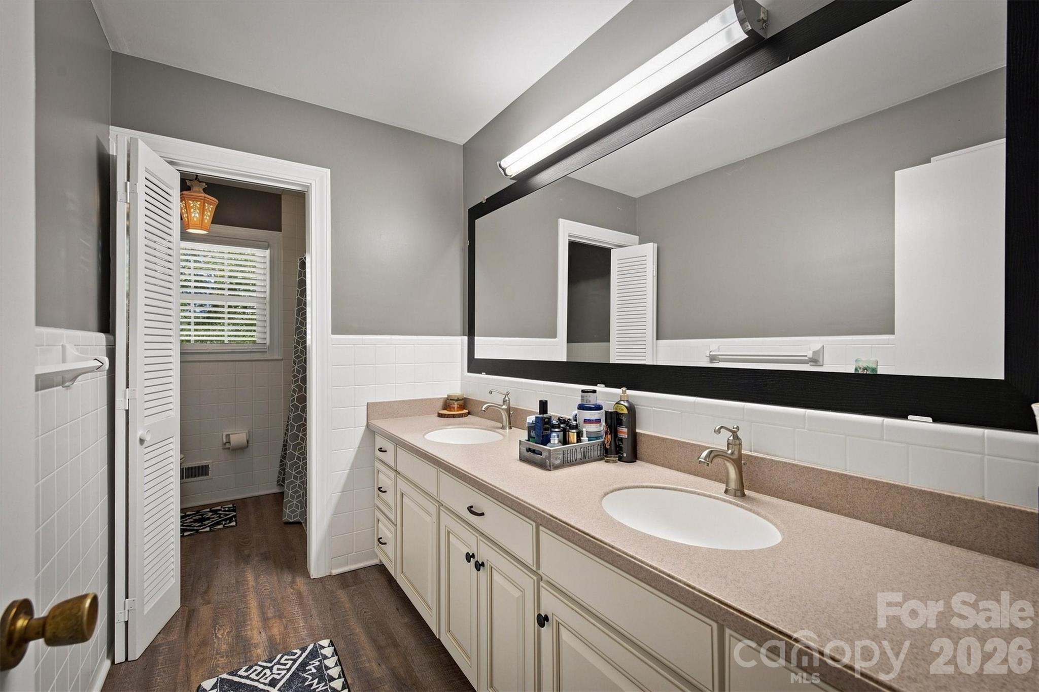Single Family Residence at 1009 Randolph Circle SE, Lenoir, photo 19 of 33