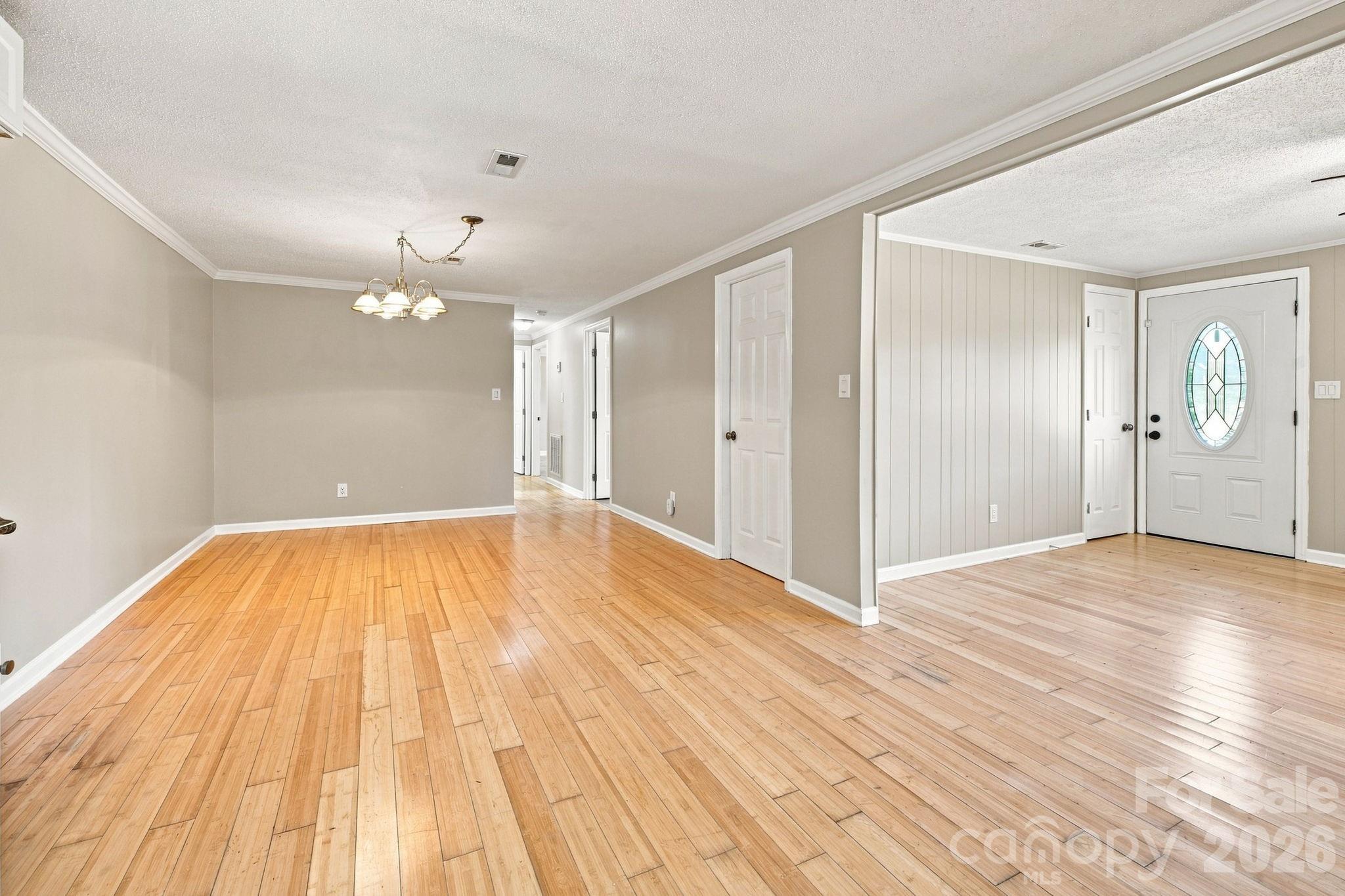 Single Family Residence at 1021 S Caldwell Avenue, Newton, photo 11 of 40