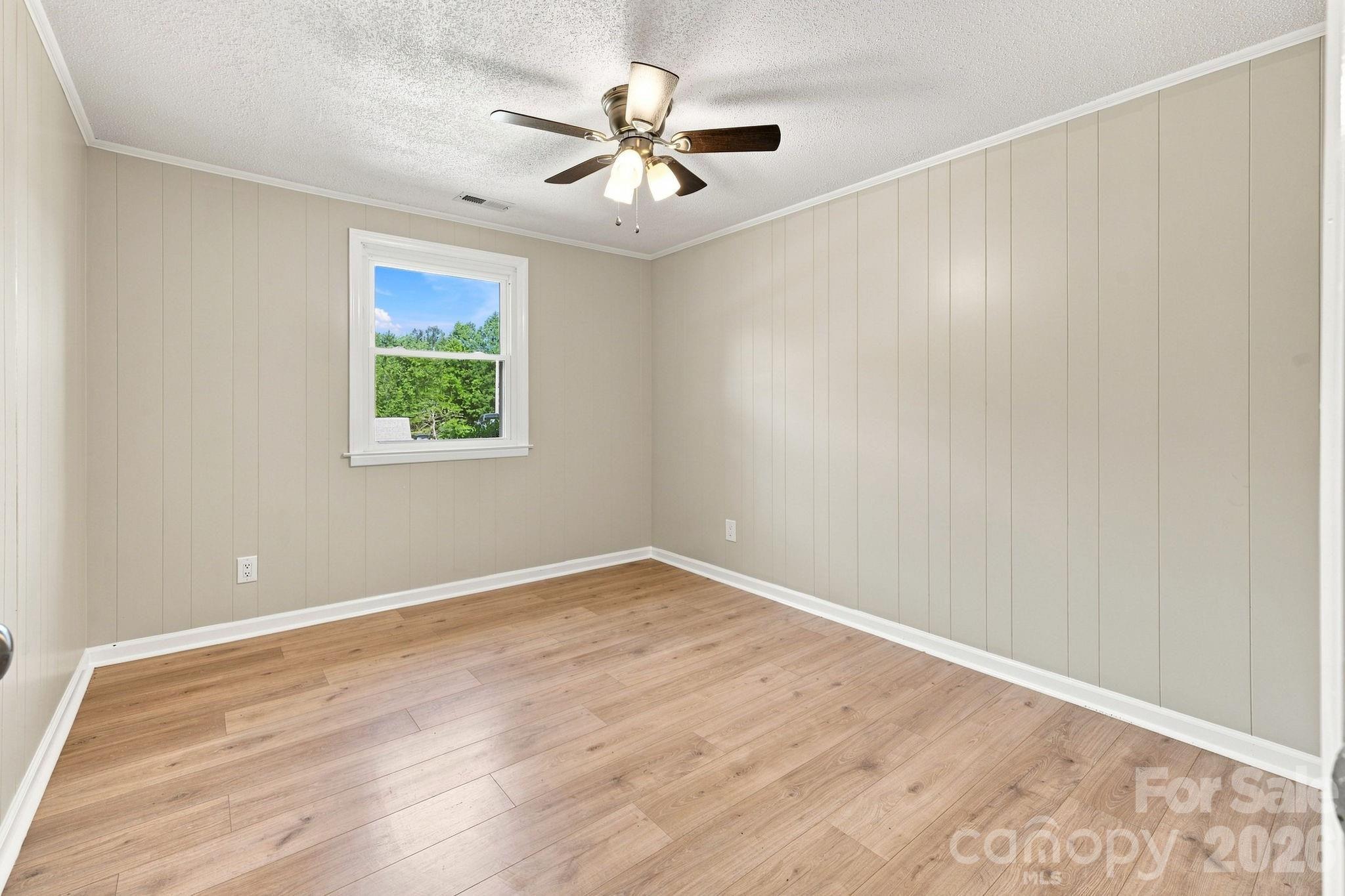 Bedroom 1 - 1021 S Caldwell Avenue, Newton