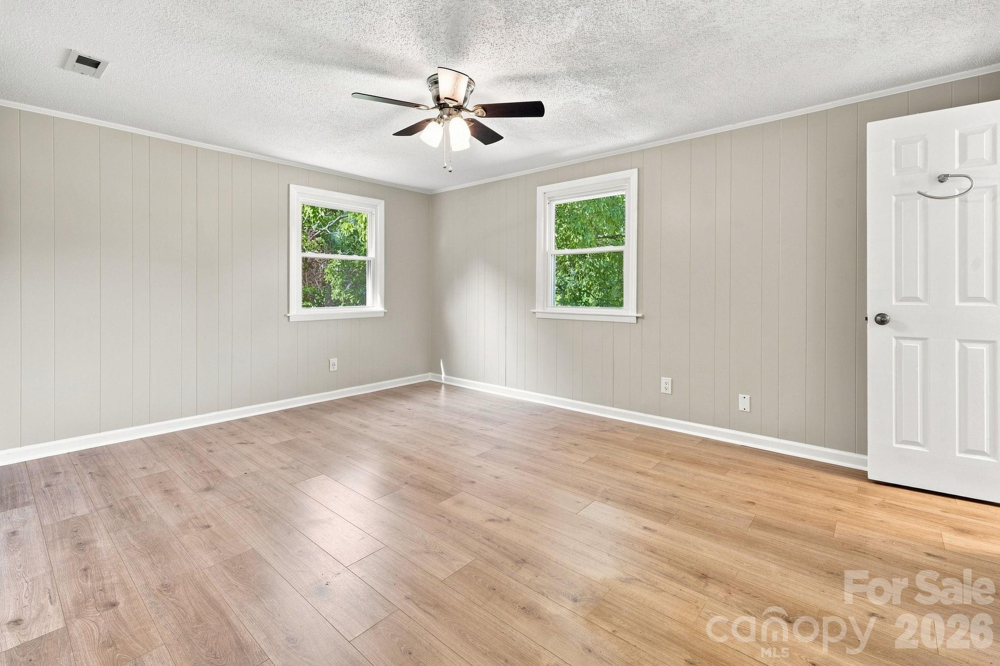 Single Family Residence at 1021 S Caldwell Avenue, Newton, photo 17 of 40