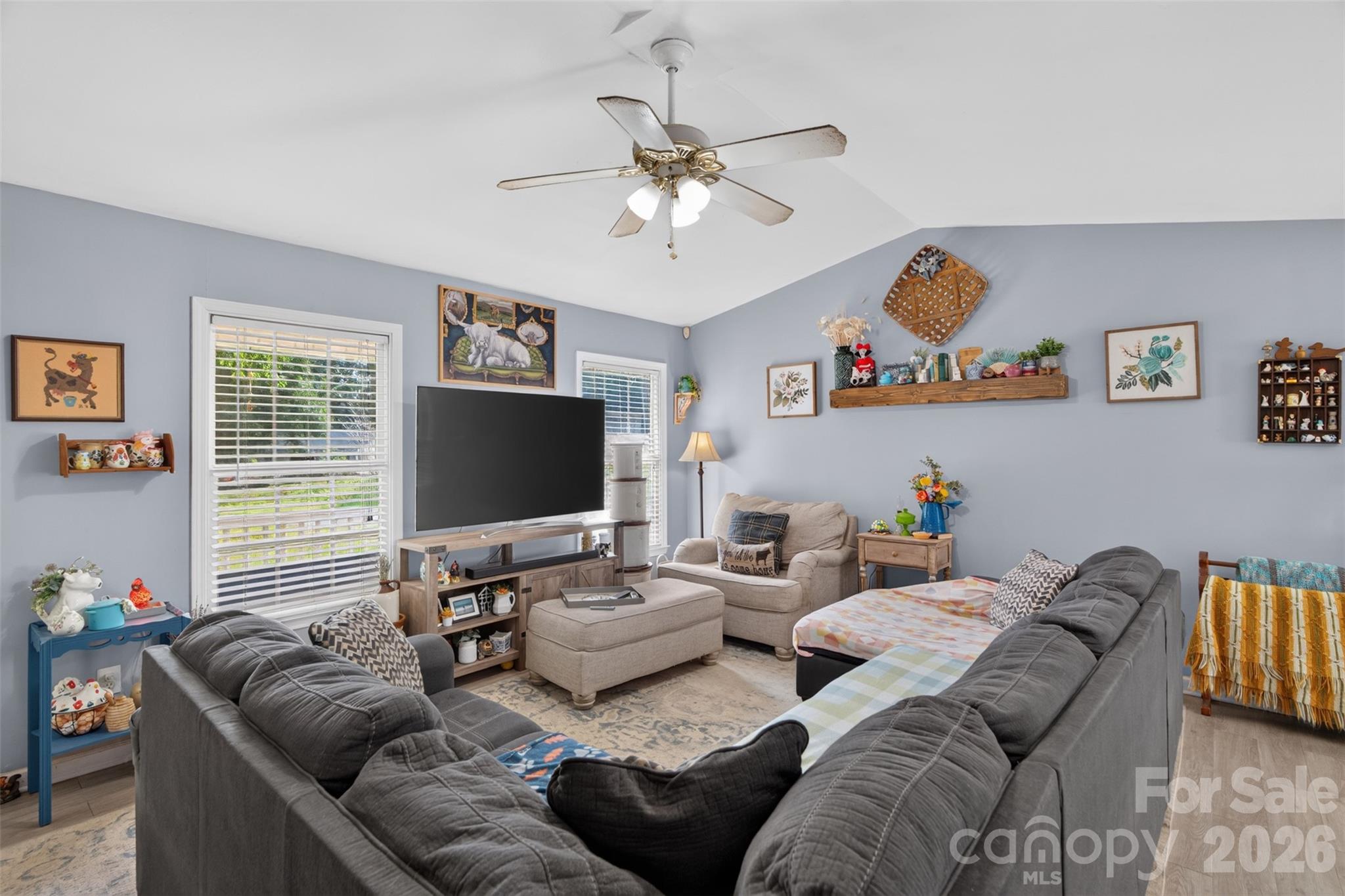 Single Family Residence at 1007 Field Swallow Way, Clover, photo 2 of 9