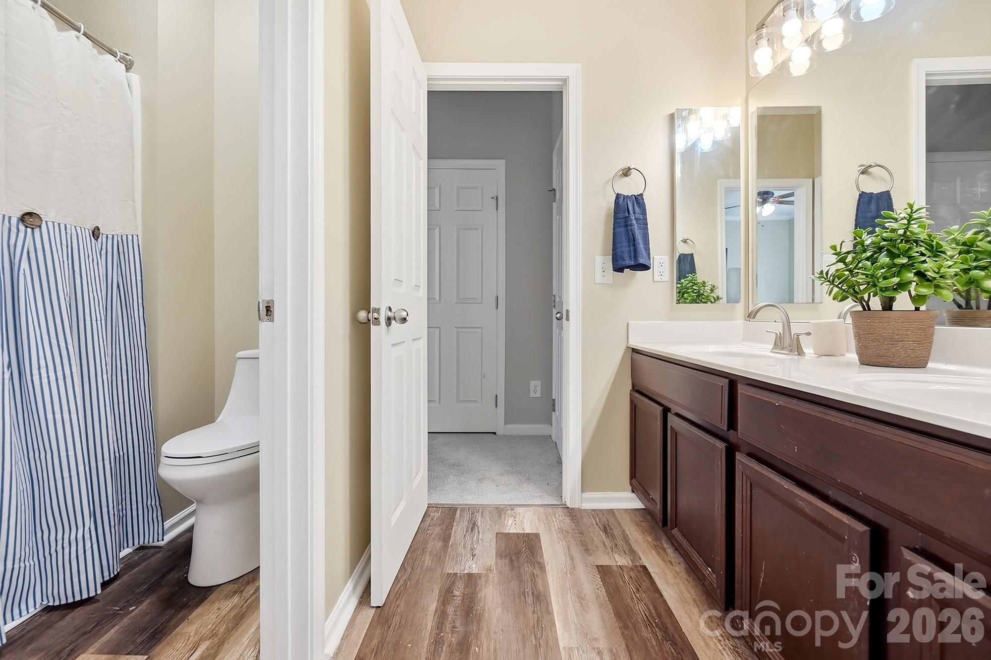 Single Family Residence at 638 Reliance Court, Tega Cay, photo 27 of 40
