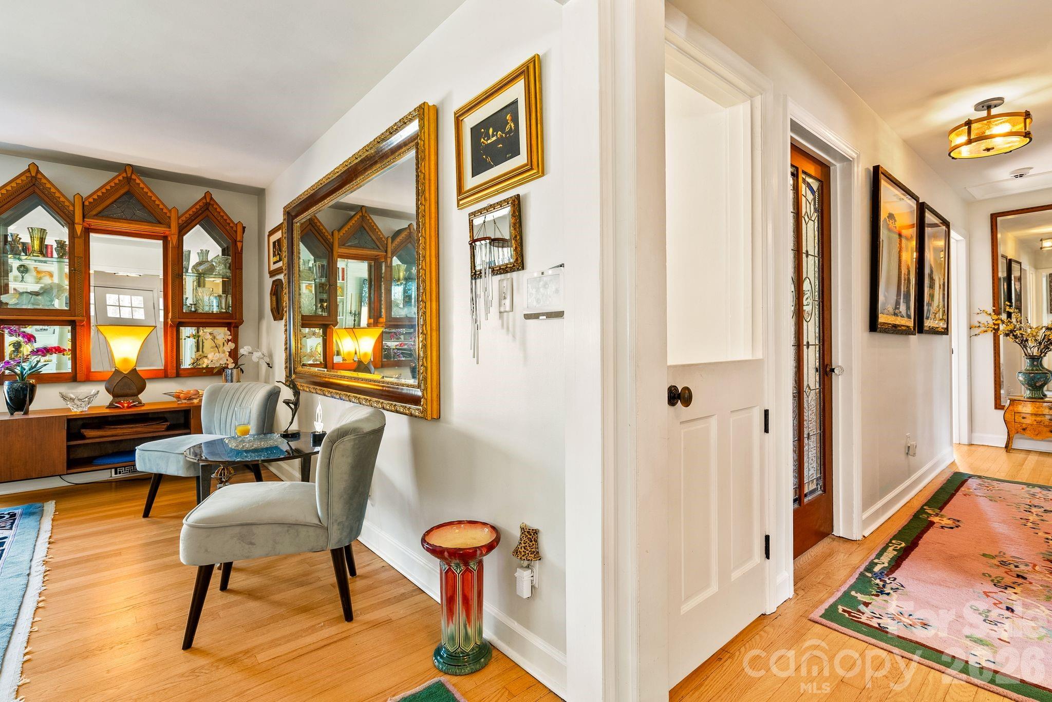 Single Family Residence at 2 Bevlyn Drive, Asheville, photo 7 of 93