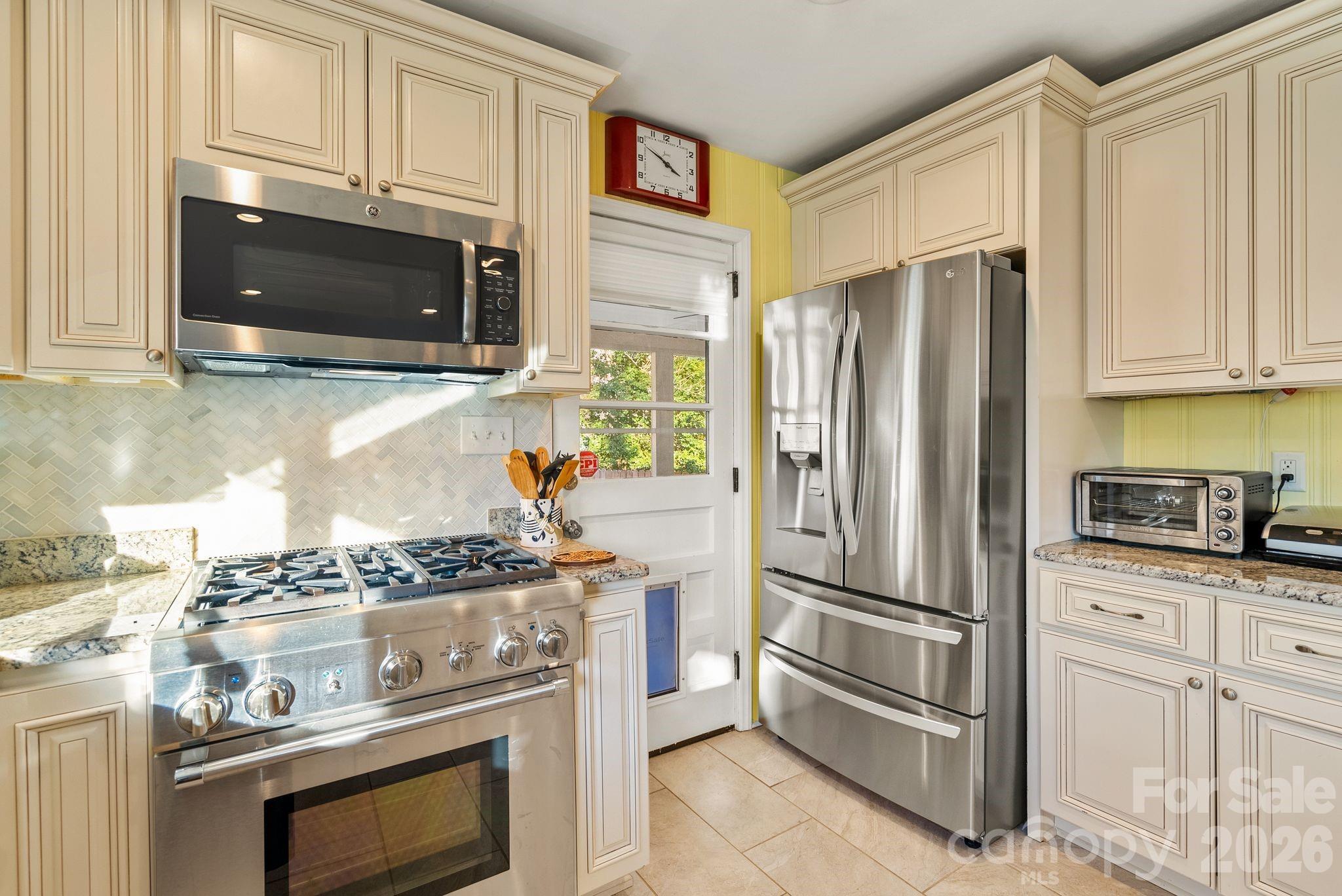 Single Family Residence at 2 Bevlyn Drive, Asheville, photo 29 of 93
