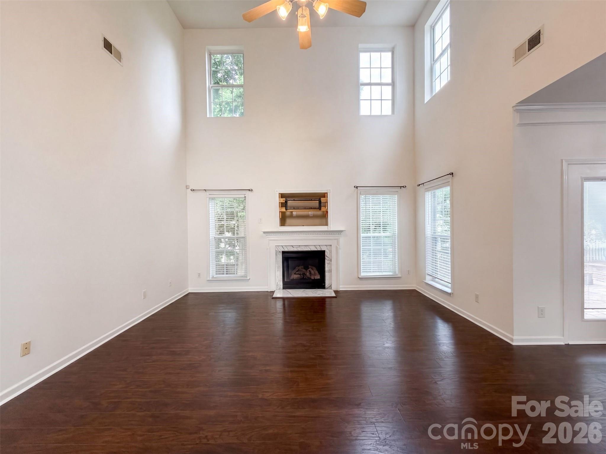 Single Family Residence at 3708 Leela Palace Way, Fort Mill, photo 3 of 15