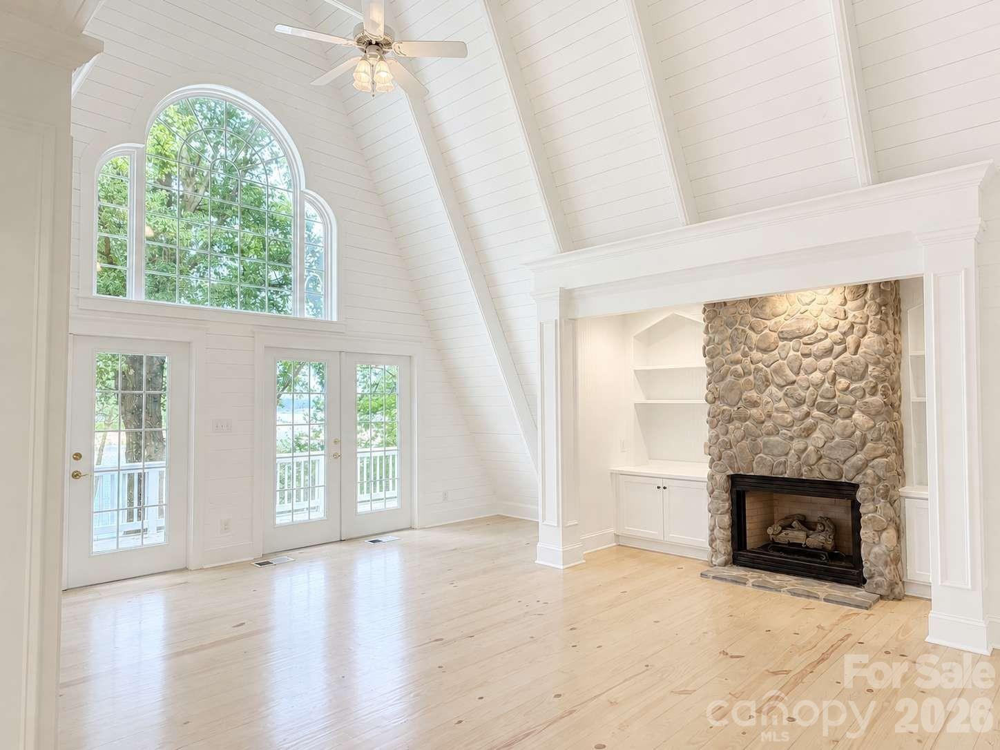 Single Family Residence at 537 Stutts Road, Mooresville, photo 27 of 50