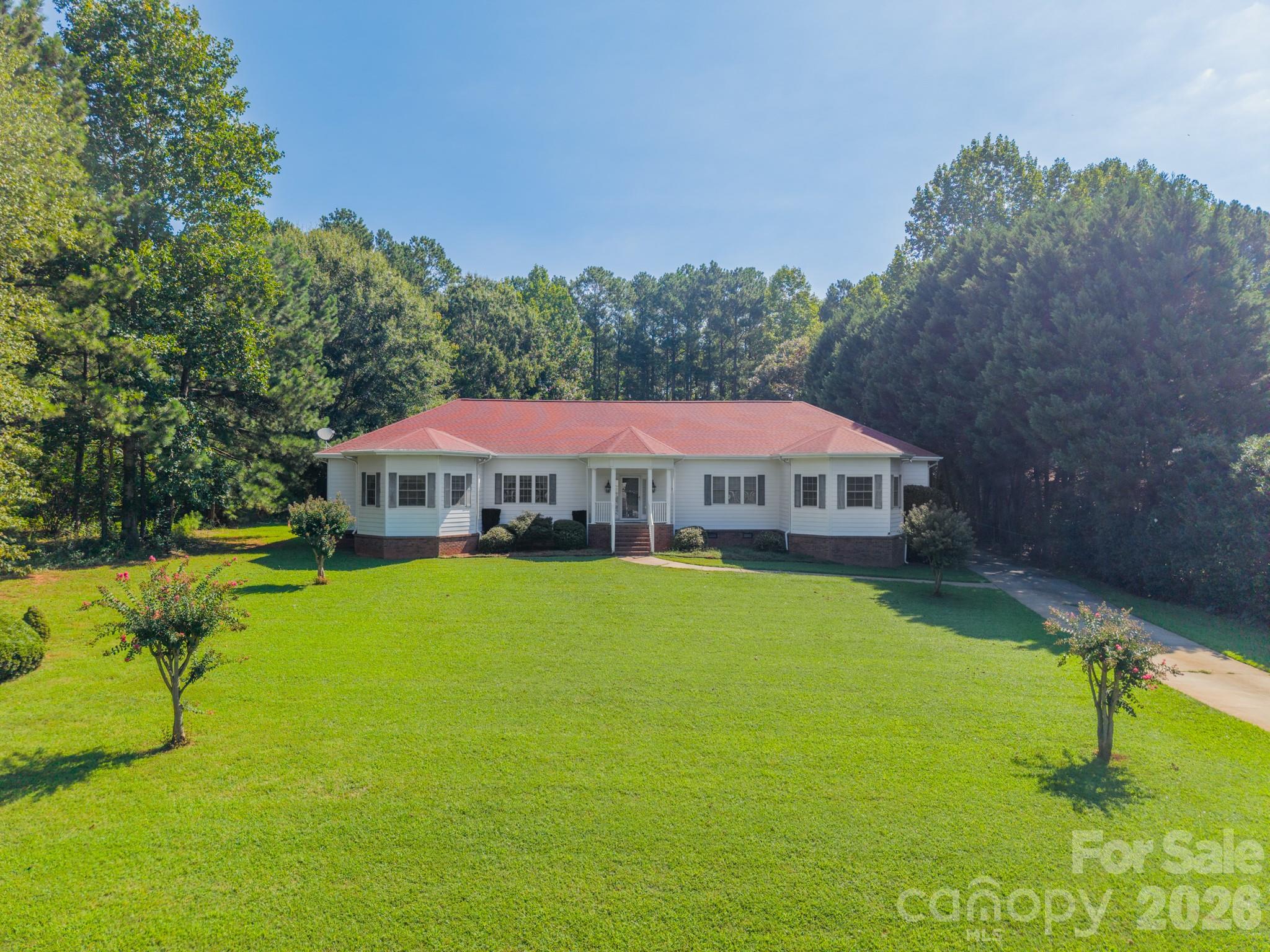 1673 Forest Ridge Drive