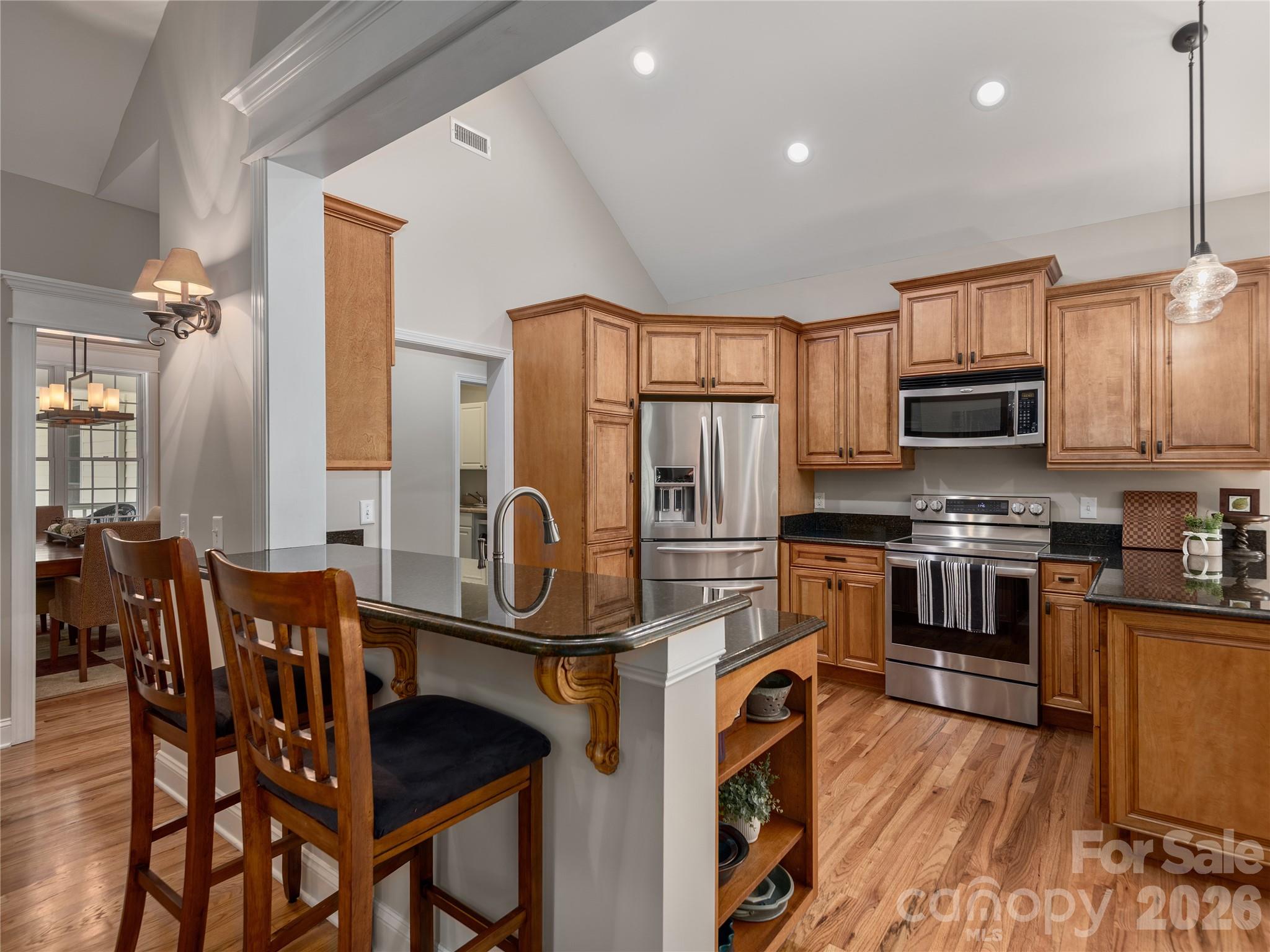 Breakfast Bar/Kitchen - 314 Summerset Drive, Clyde