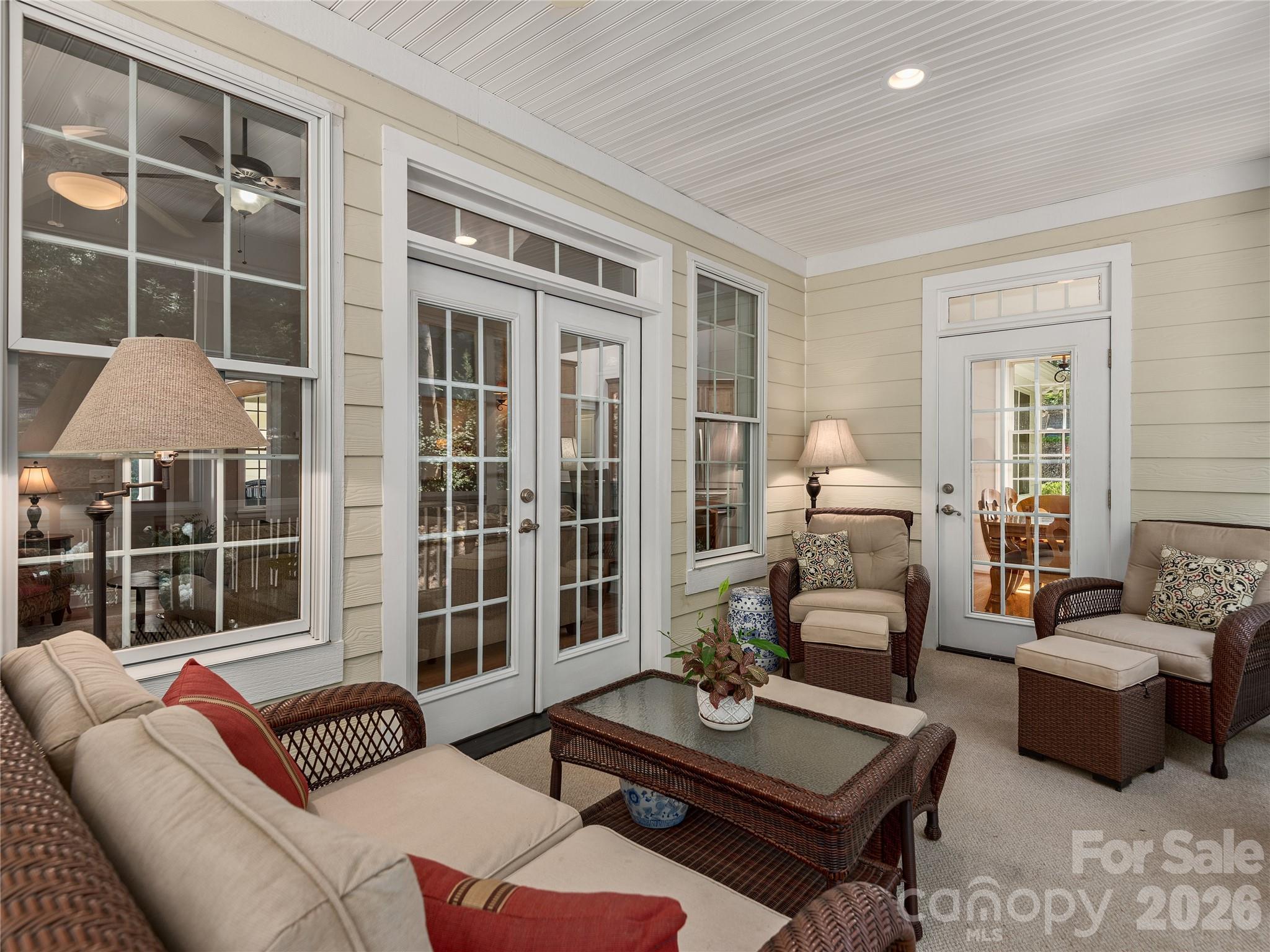Screen Porch - 314 Summerset Drive, Clyde