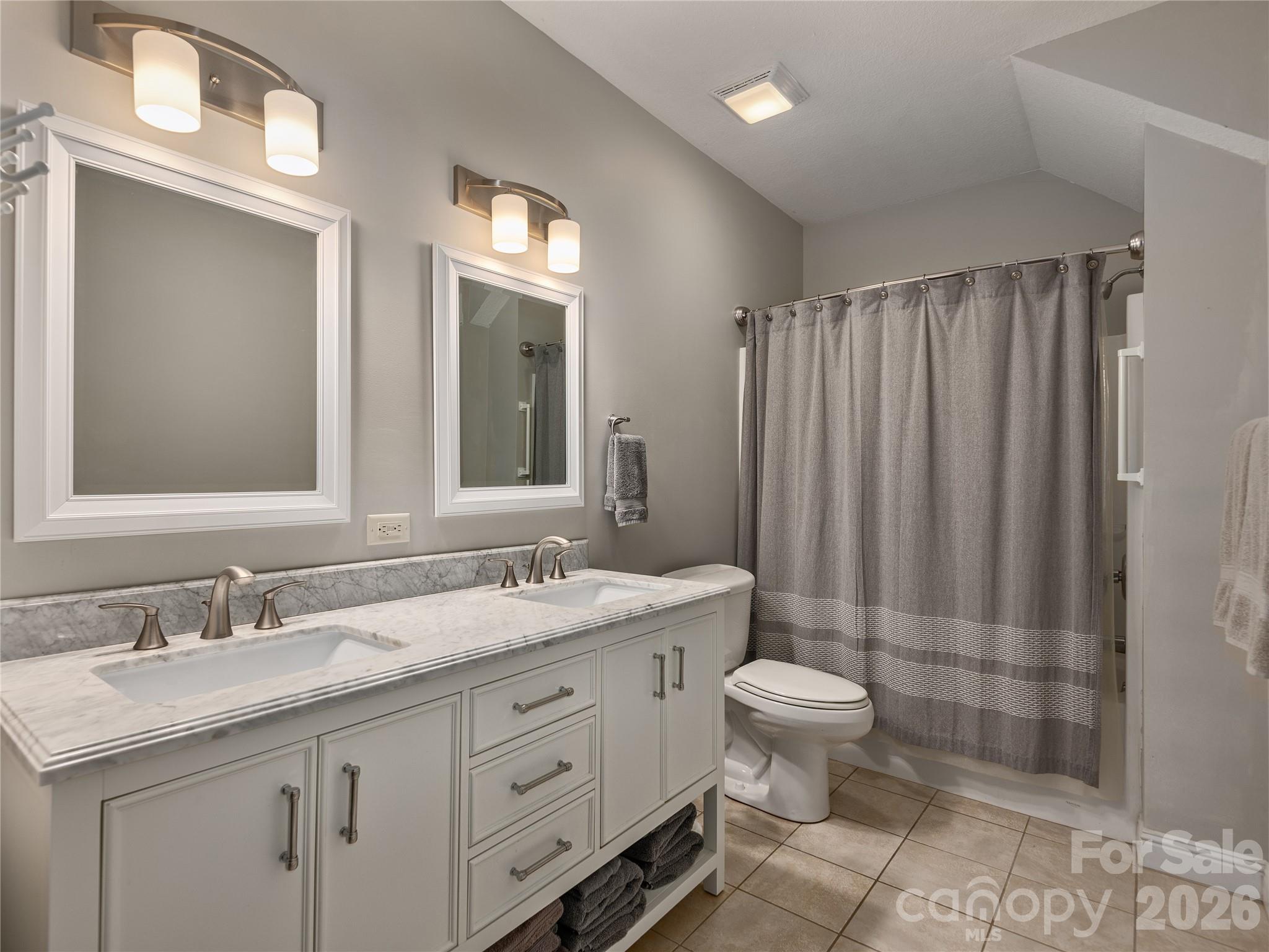 Single Family Residence at 314 Summerset Drive, Clyde, photo 35 of 43