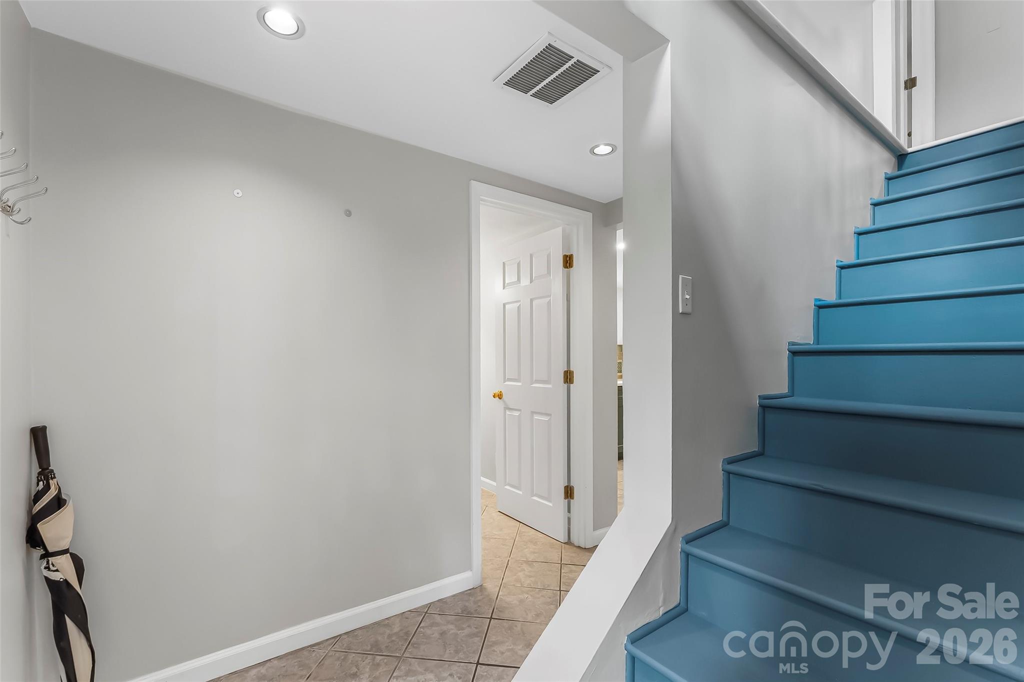 Single Family Residence at 141 Silversteen Drive, Brevard, photo 9 of 28