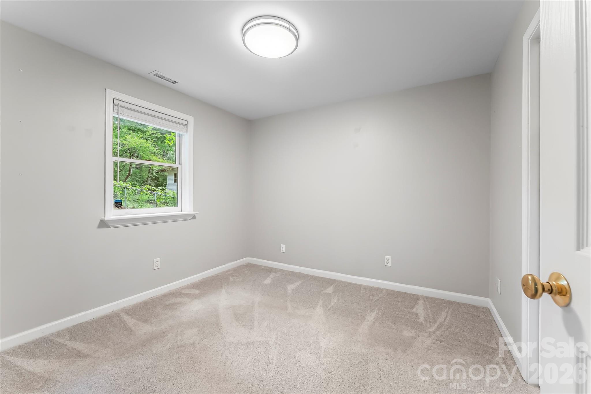 Single Family Residence at 141 Silversteen Drive, Brevard, photo 13 of 28