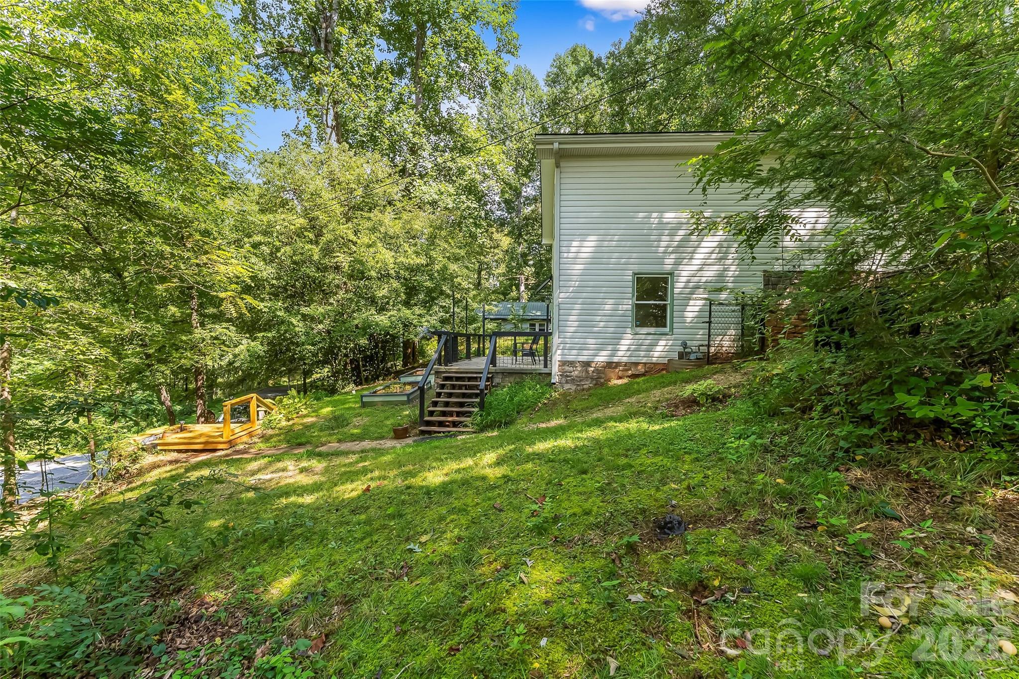 Single Family Residence at 141 Silversteen Drive, Brevard, photo 22 of 28