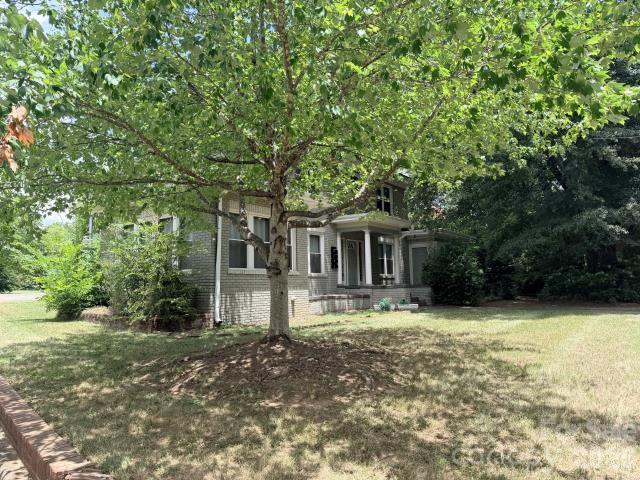 Single Family Residence at 801 E Marion Street, Shelby, photo 2 of 4