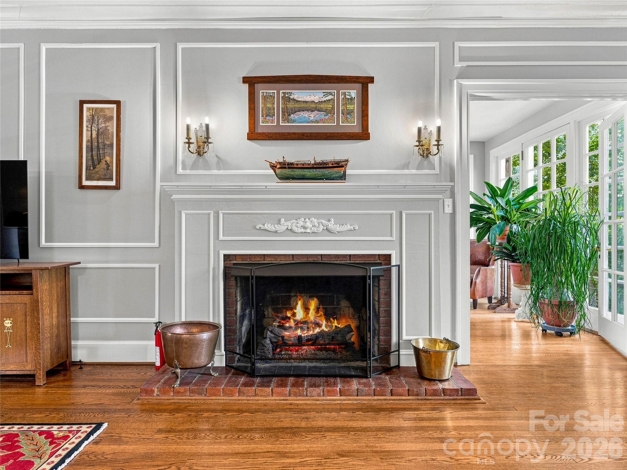 Elegant molding and details - 14 Griffing Boulevard, Asheville