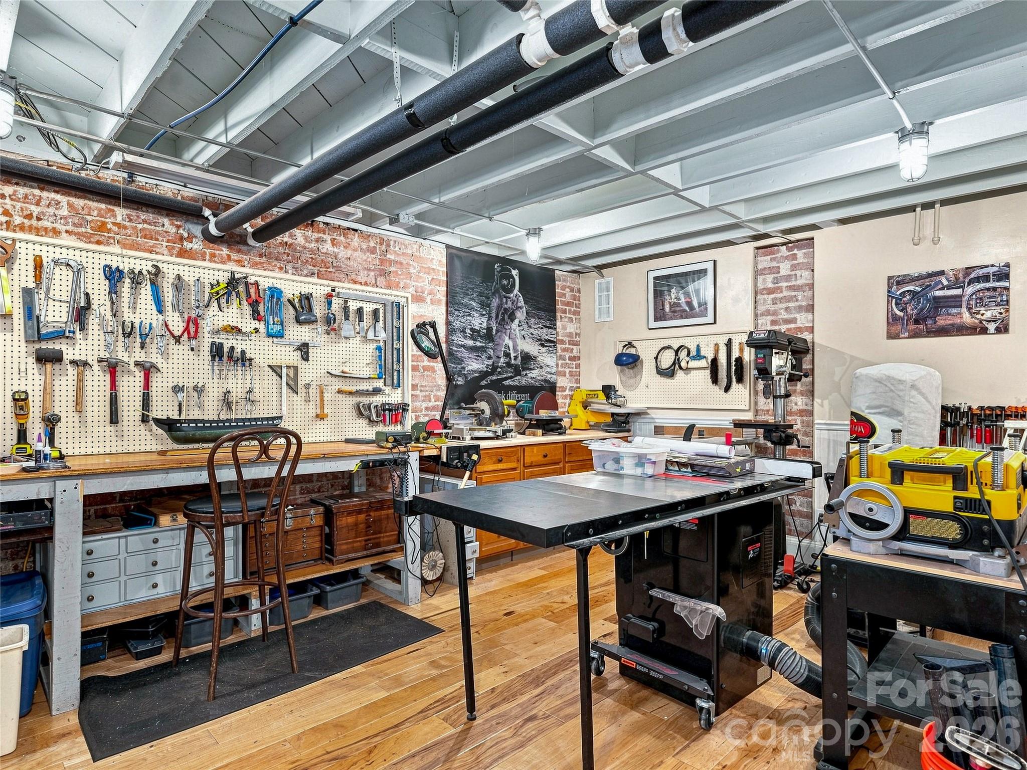 Huge workshop on lower level - 14 Griffing Boulevard, Asheville