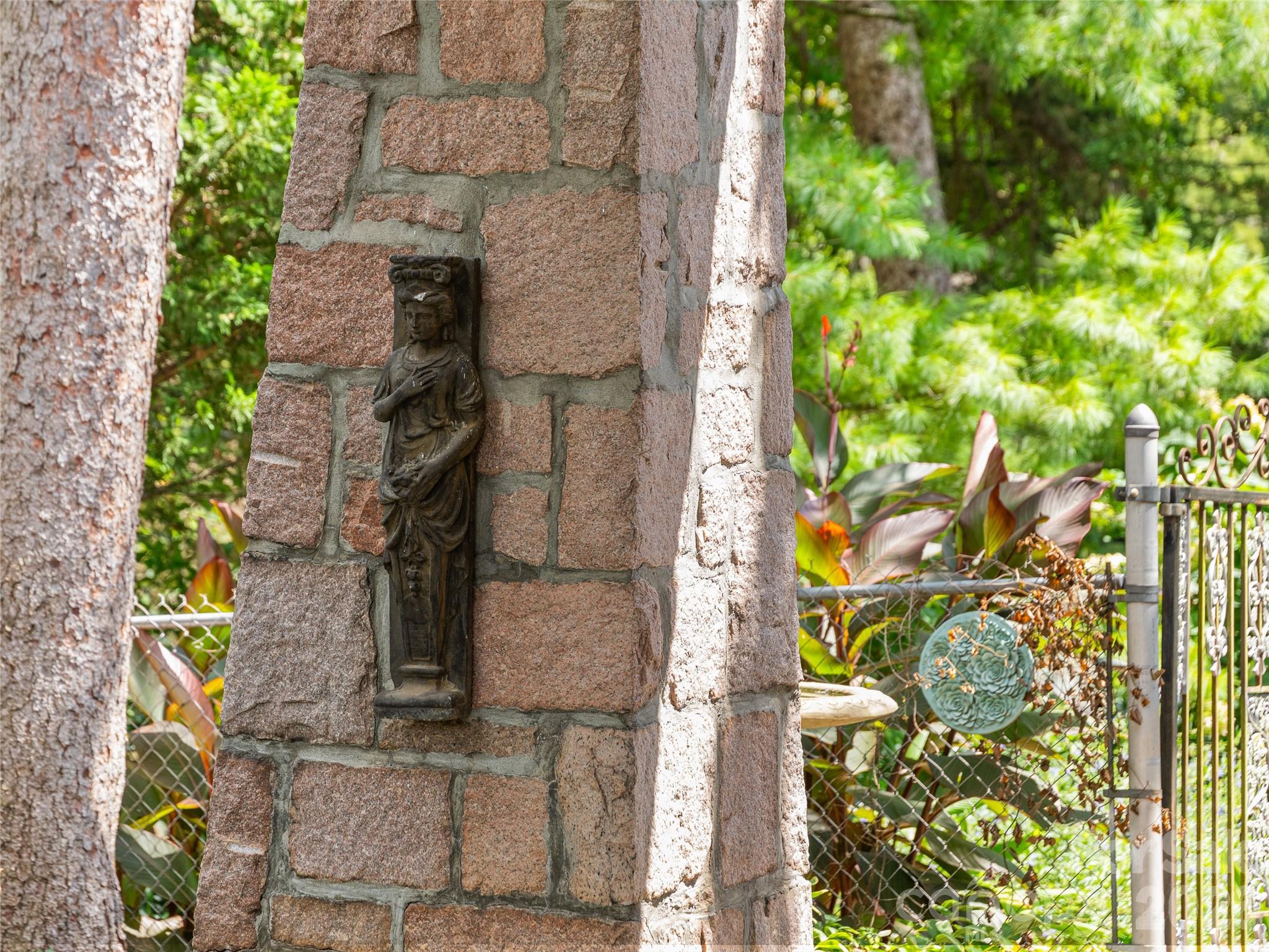 Details to be soaked up! - 14 Griffing Boulevard, Asheville