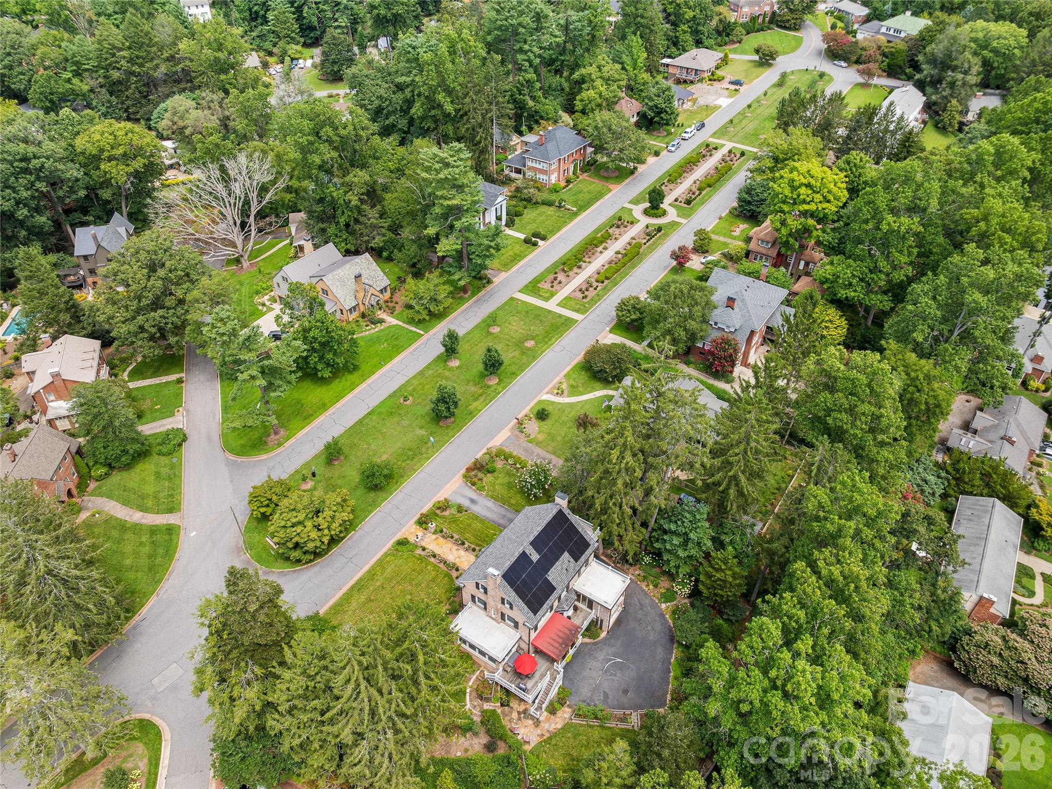 14 Griffing Blvd. A timeless treasure! - 14 Griffing Boulevard, Asheville