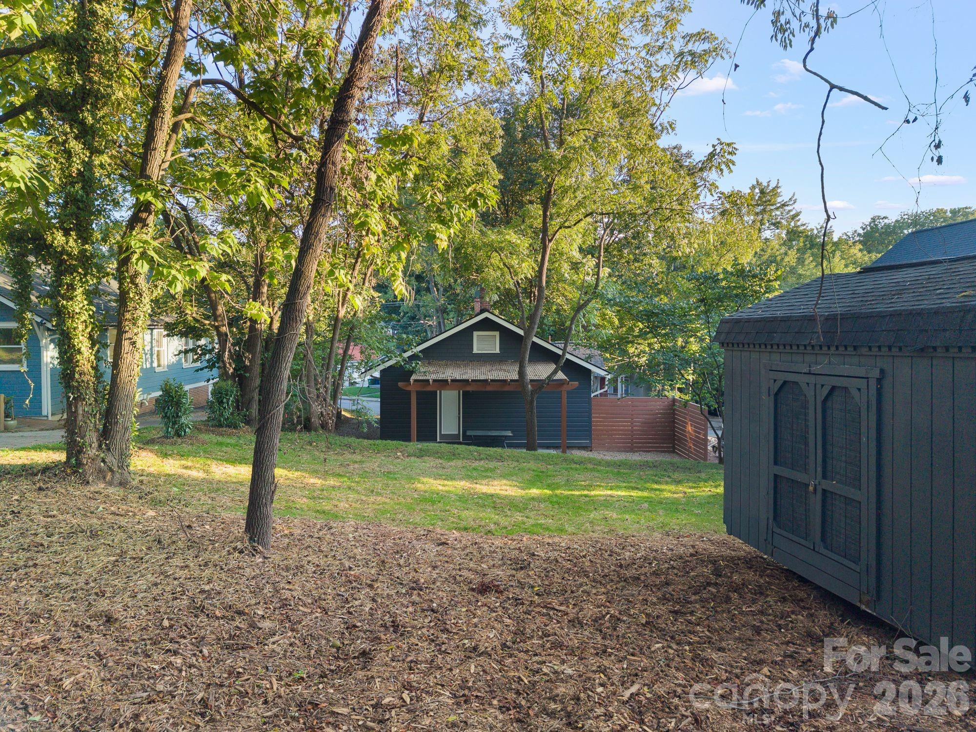 Single Family Residence at 124 State Street, Asheville, photo 19 of 28