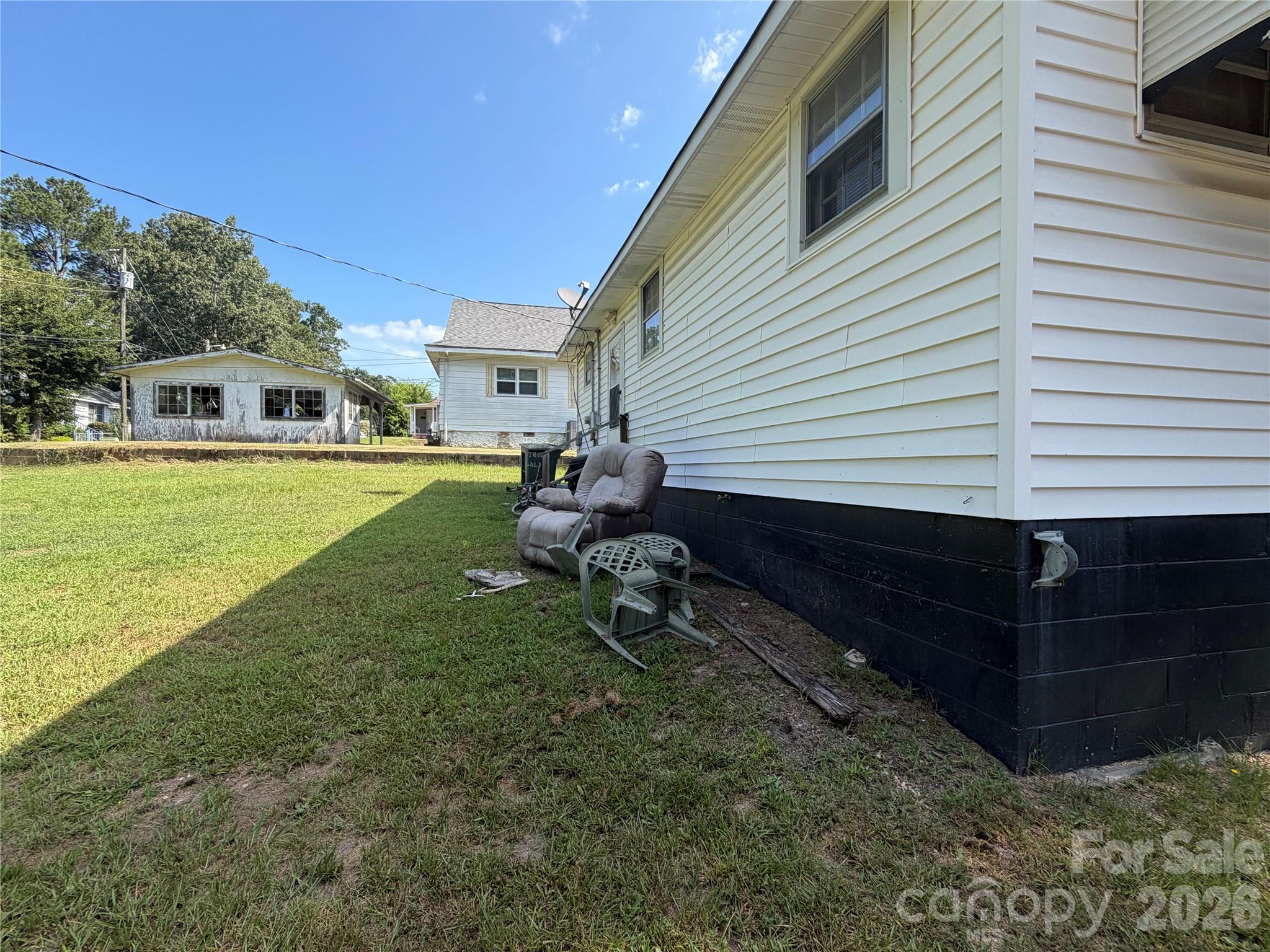 Single Family Residence at 77 Franklin Street, Wadesboro, photo 5 of 13