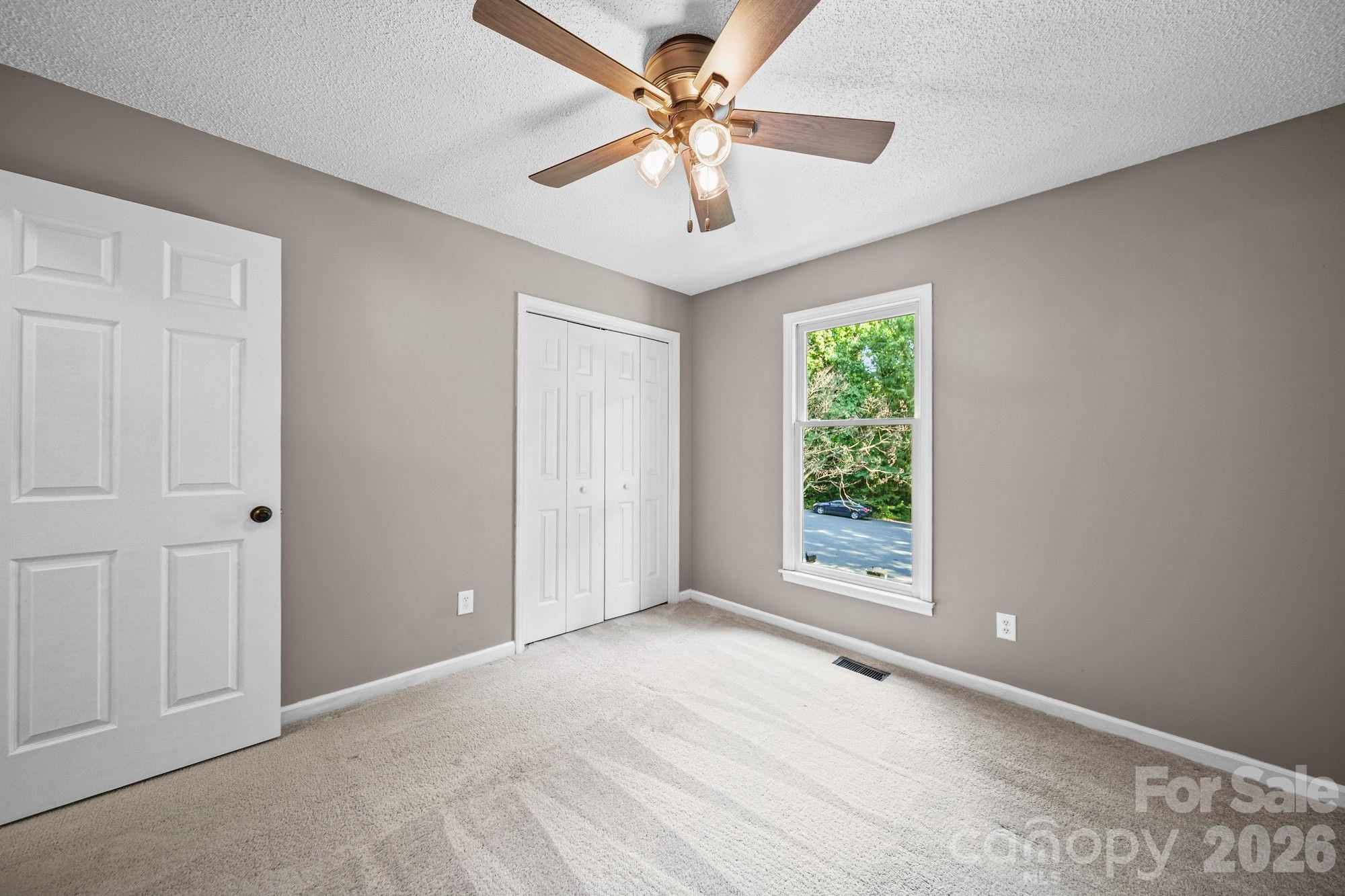 Single Family Residence at 821 Deer Path Place, Mooresville, photo 21 of 35