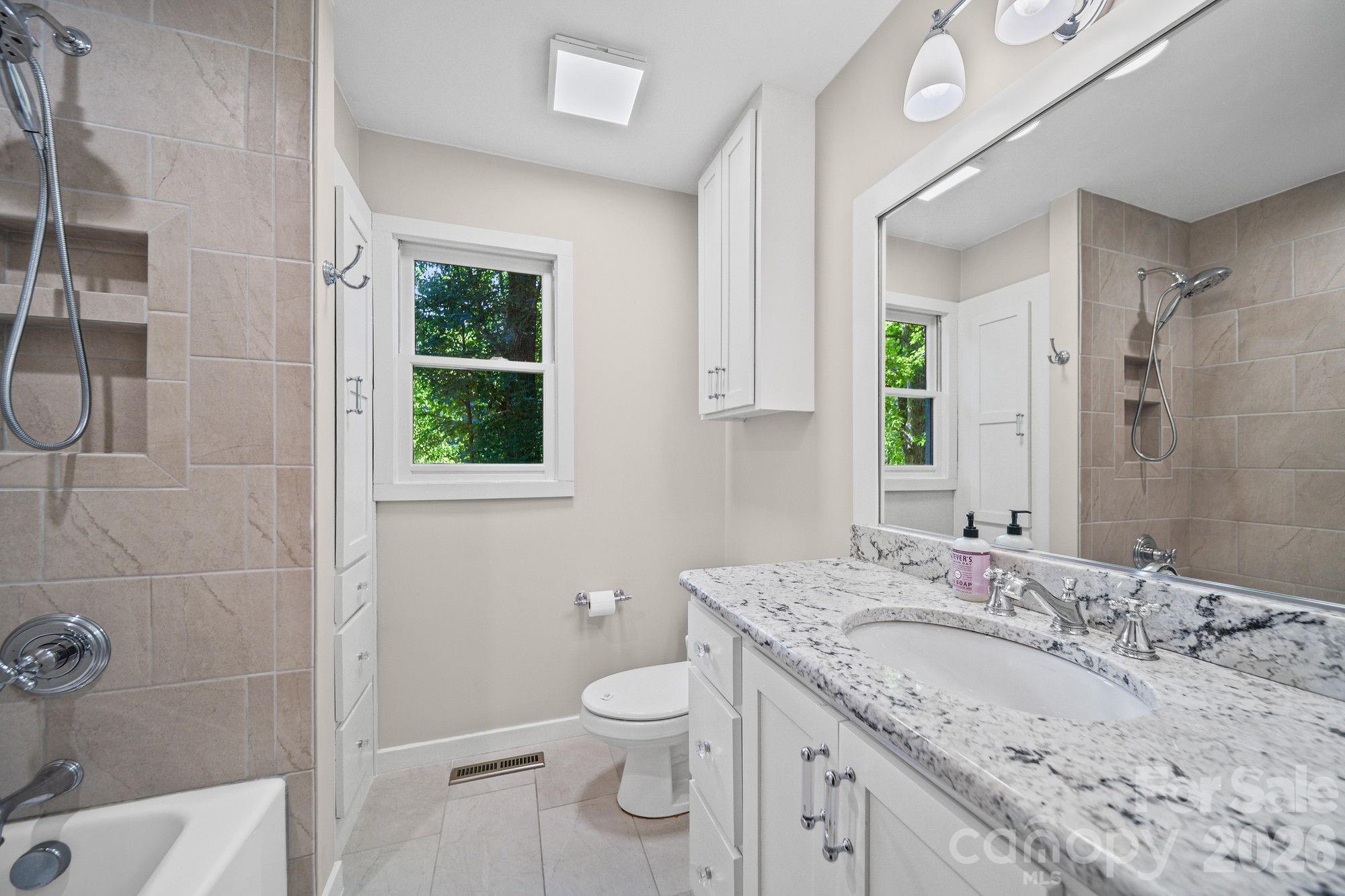 Single Family Residence at 821 Deer Path Place, Mooresville, photo 22 of 35