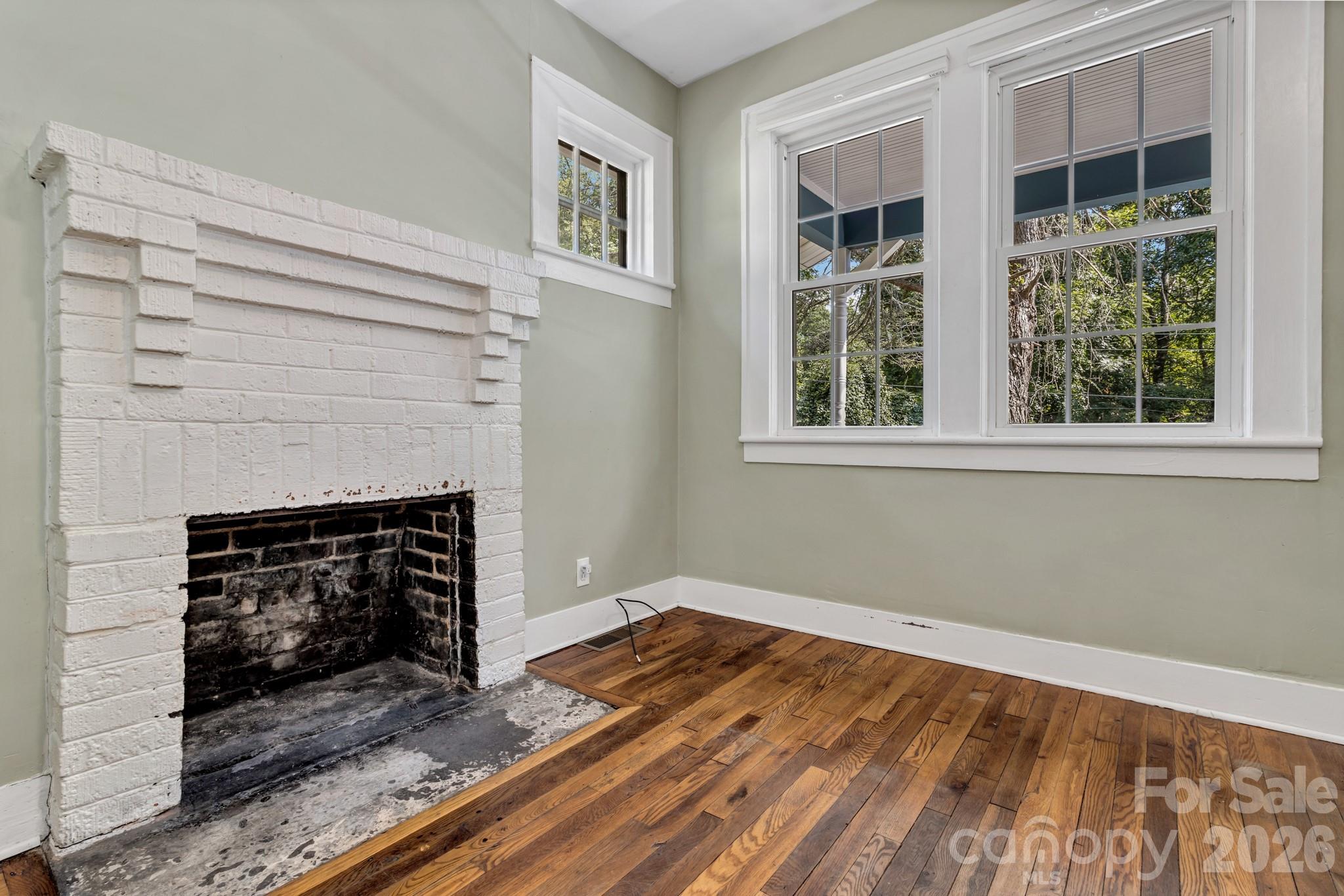 Single Family Residence at 88 Brooklyn Road, Asheville, photo 16 of 40