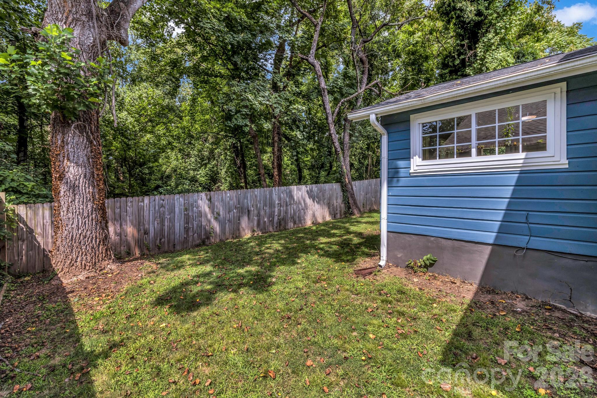 Single Family Residence at 88 Brooklyn Road, Asheville, photo 38 of 40