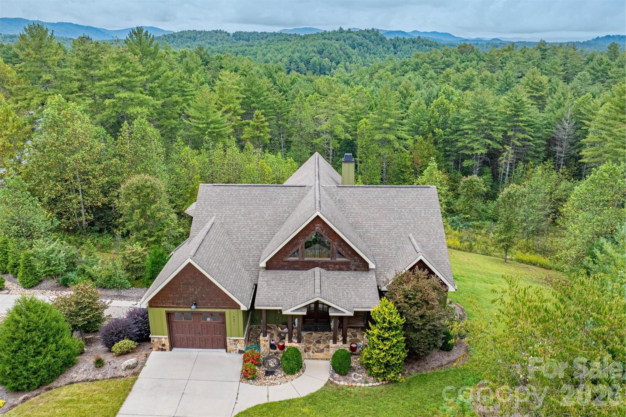 Single Family Residence at 5378 Oak Crest Lane, Lenoir, photo 14 of 94