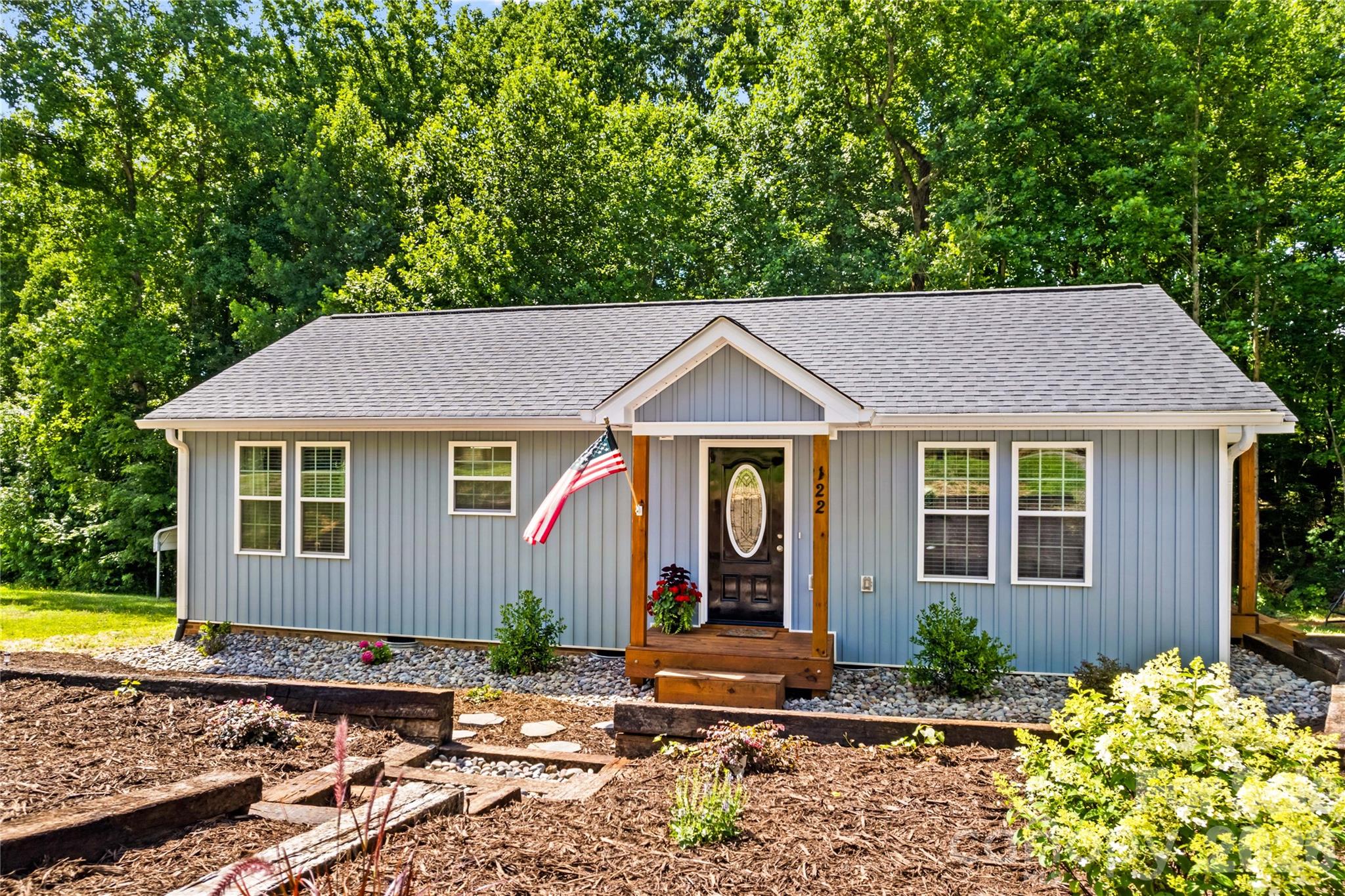 122 S Yadkin River Road
