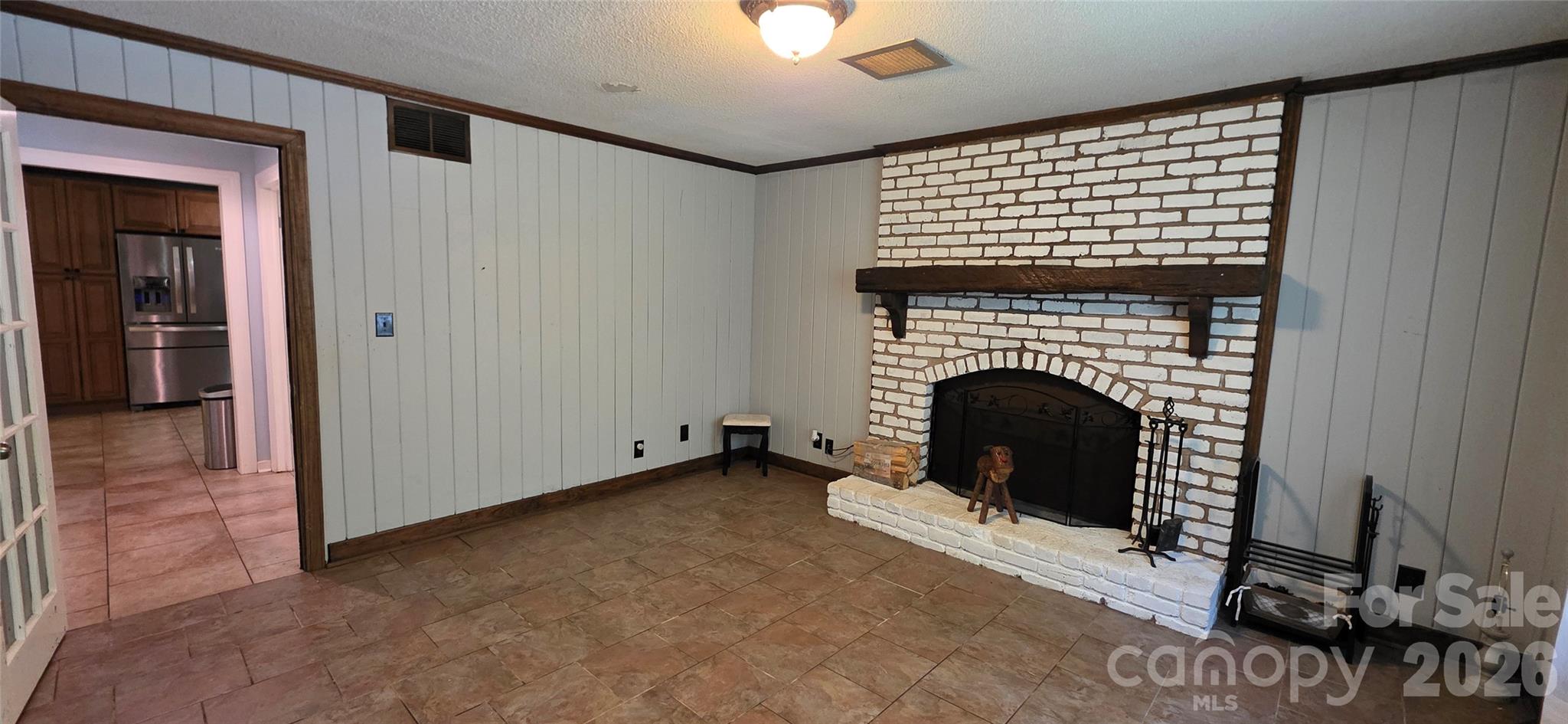 Single Family Residence at 8979 Twin Lake Drive, Kernersville, photo 12 of 31