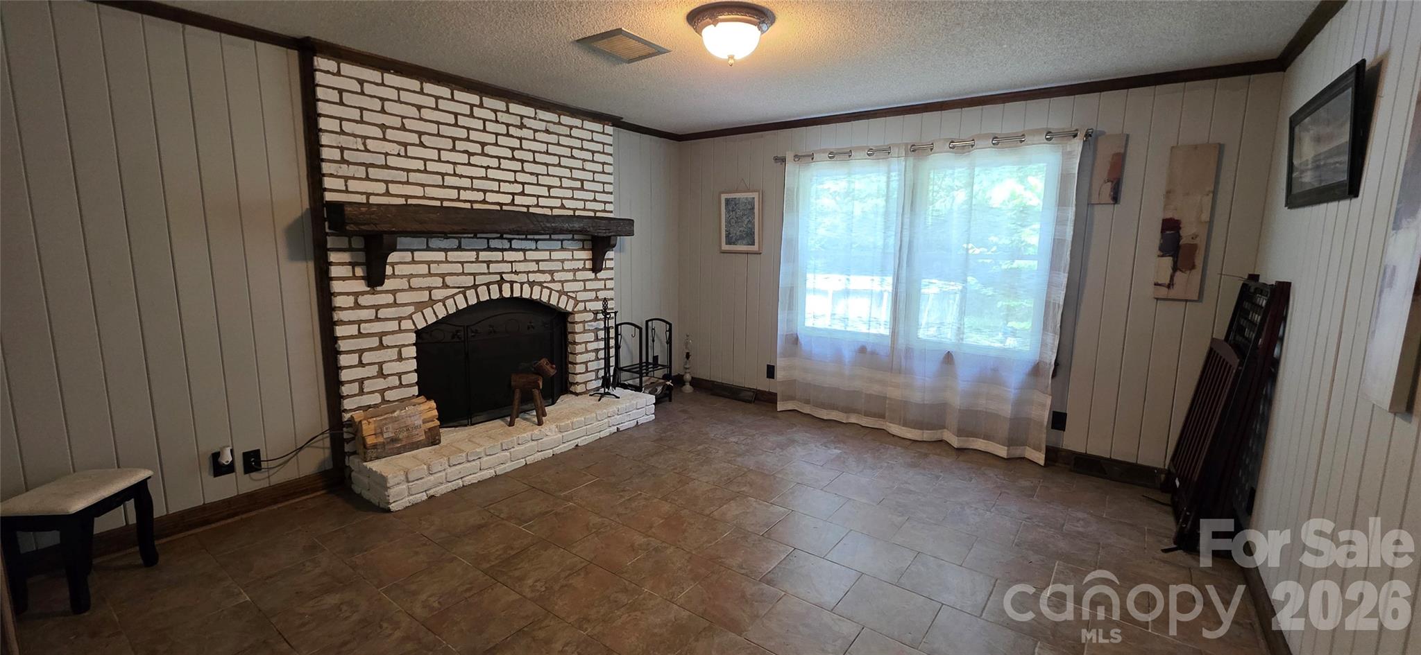 Single Family Residence at 8979 Twin Lake Drive, Kernersville, photo 13 of 31