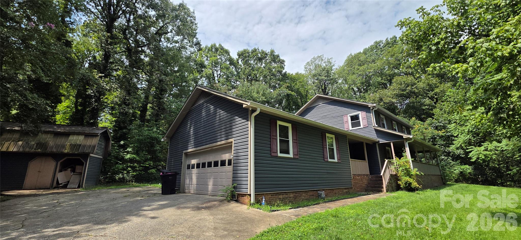 Single Family Residence at 8979 Twin Lake Drive, Kernersville, photo 25 of 31