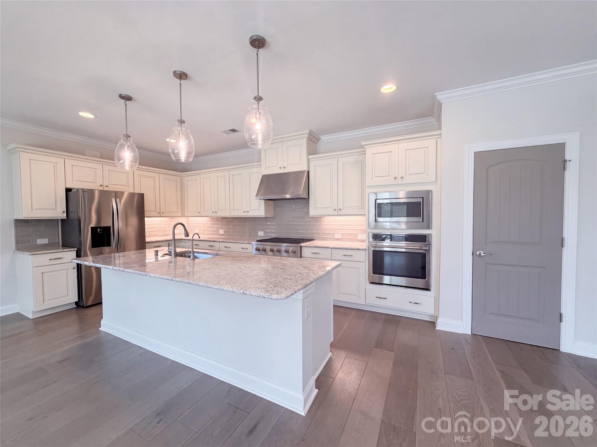 Single Family Residence at 5989 Pier Drive, Denver, photo 5 of 19