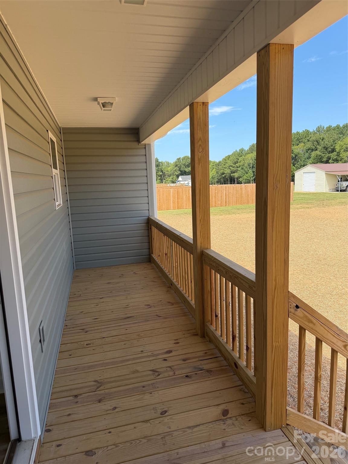 Single Family Residence at 118 Mason Tanner Court, Rock Hill, photo 2 of 25