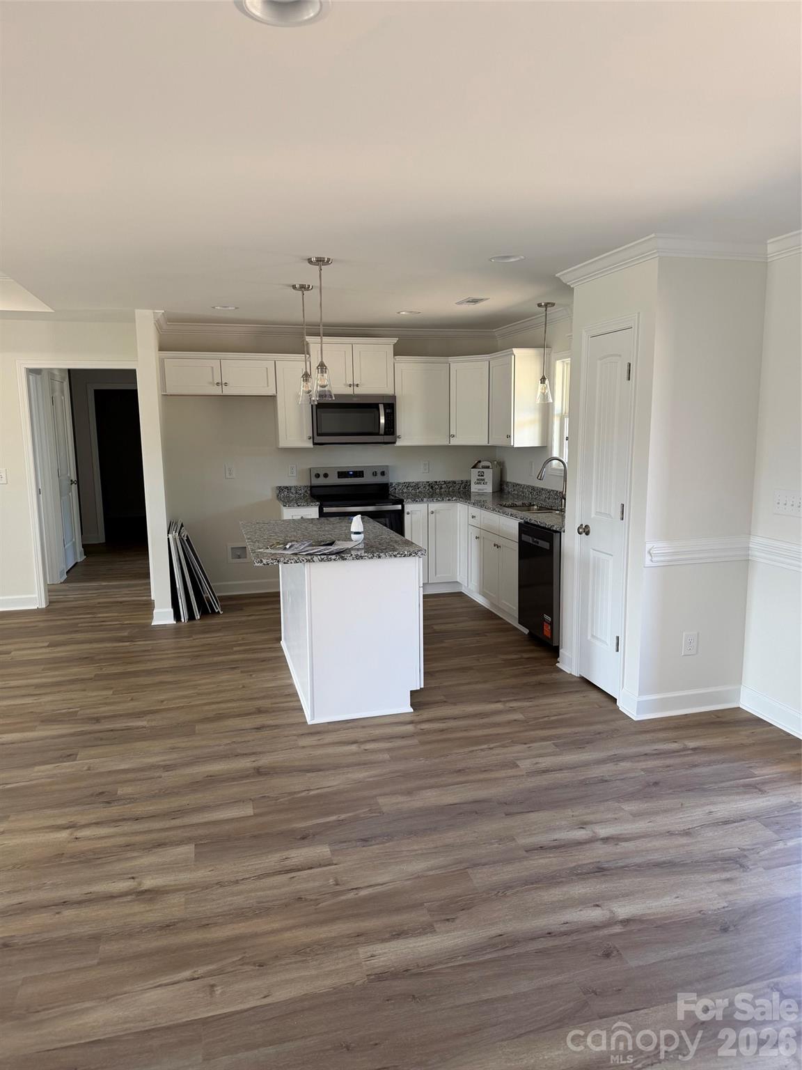 Single Family Residence at 118 Mason Tanner Court, Rock Hill, photo 10 of 25