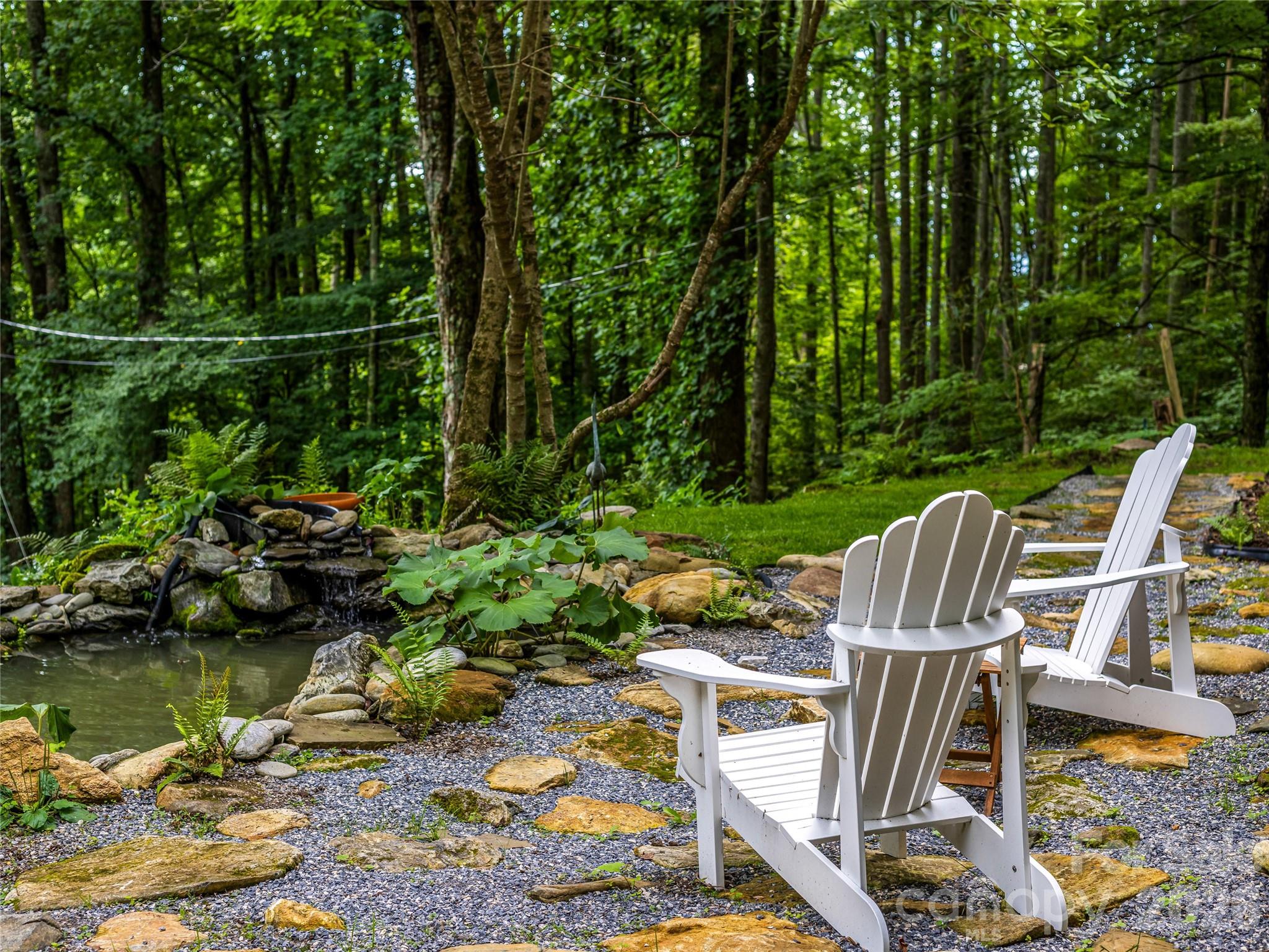 Enjoy morning coffee and watch the deer graze. - 81 Summer Trees Lane, Burnsville